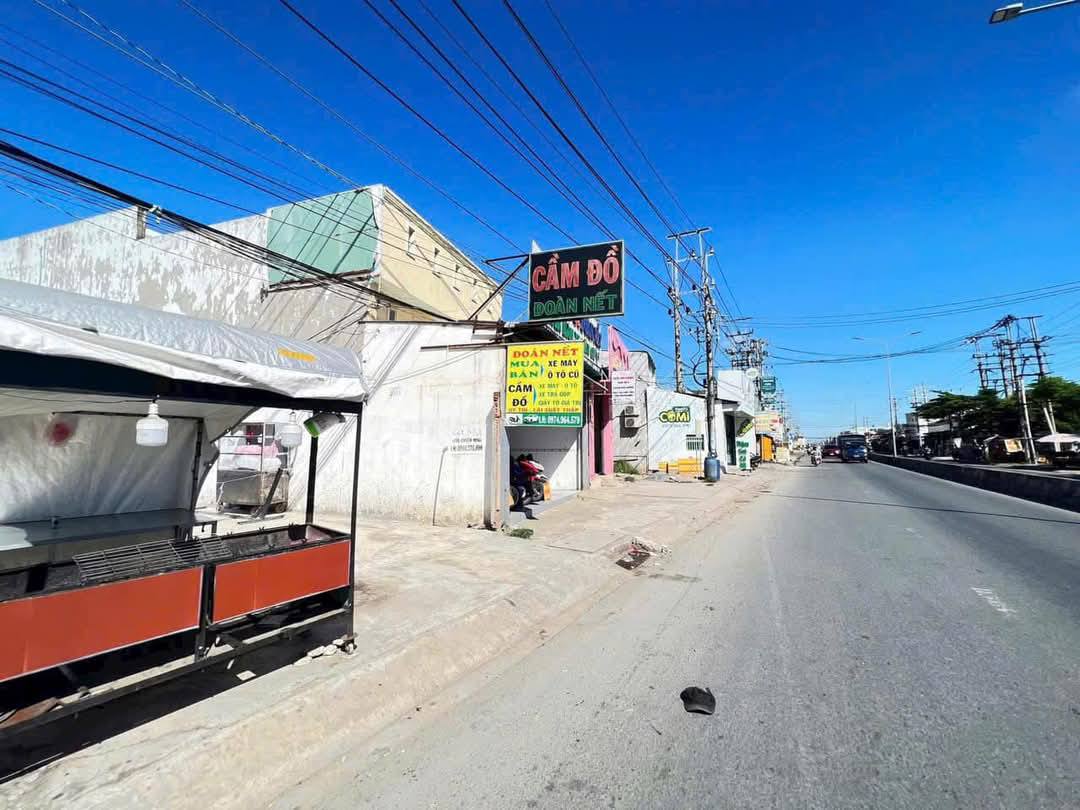 2000m2 đất mặt tiền 825 xã Đức Hòa Đông . Đức Hòa giá 25, 5 tỷ 2000m2 đất mặt tiền 825 xã Đức Hòa Đông . Đức Hòa giá 25, 5 tỷ