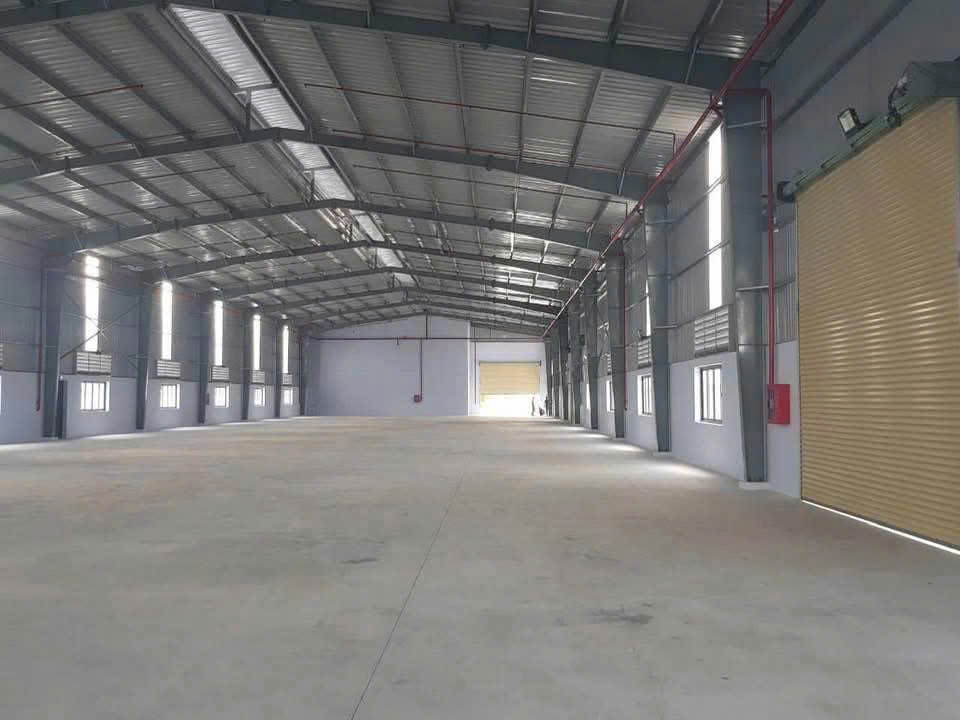 Nhà xưởng tổng dt 3052,6m2 trong khu công nghiệp Đức Hòa 3, xã Đức Lập Hạ, Long An giá 27,5 tỷ