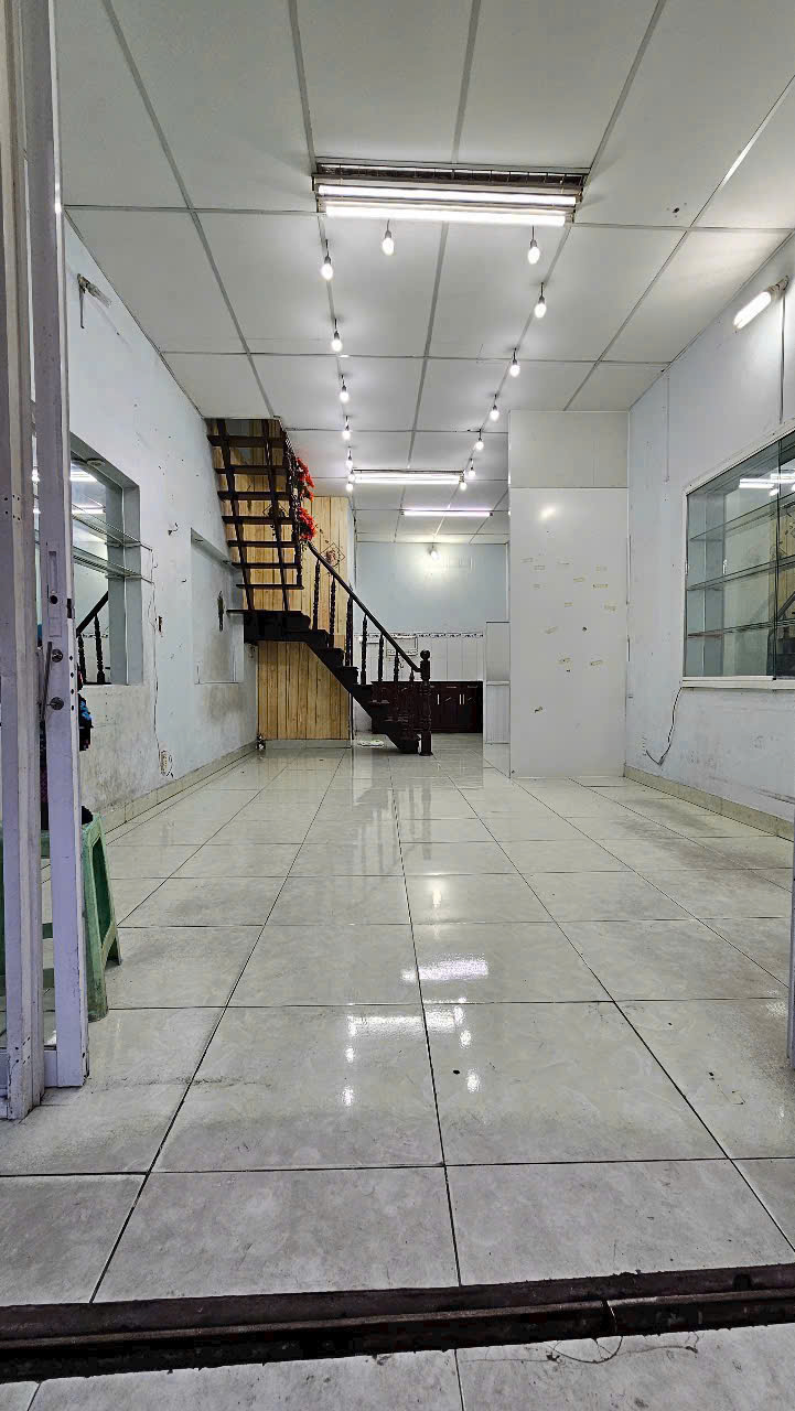 Nhà mặt tiền đường số 5, Bình Hưng Hòa A dt 40m2 1 lầu 2pn 1wc giá 4,45 tỷ Nhà mặt tiền đường số 5, Bình Hưng Hòa A dt 40m2 1 lầu 2pn 1wc giá 4,45 tỷ