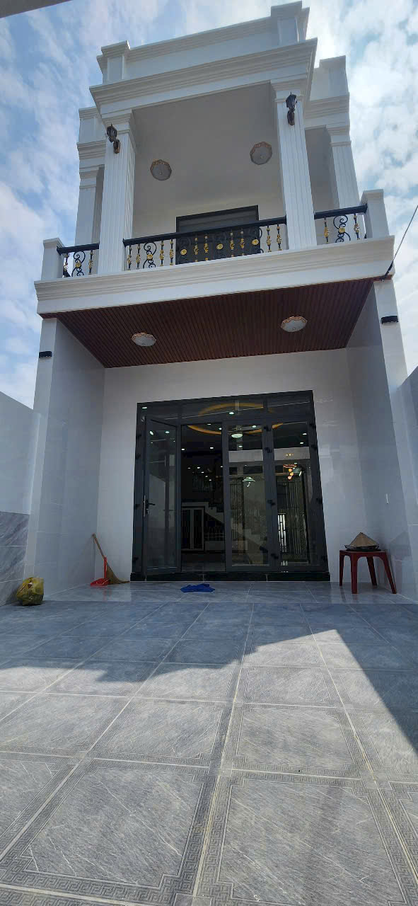 Nhà hẻm xã Đức Hòa Hạ, Đức Hòa dt 150m2 1 lầu 3pn 2wc giá 2,85 tỷ Nhà hẻm xã Đức Hòa Hạ, Đức Hòa dt 150m2 1 lầu 3pn 2wc giá 2,85 tỷ