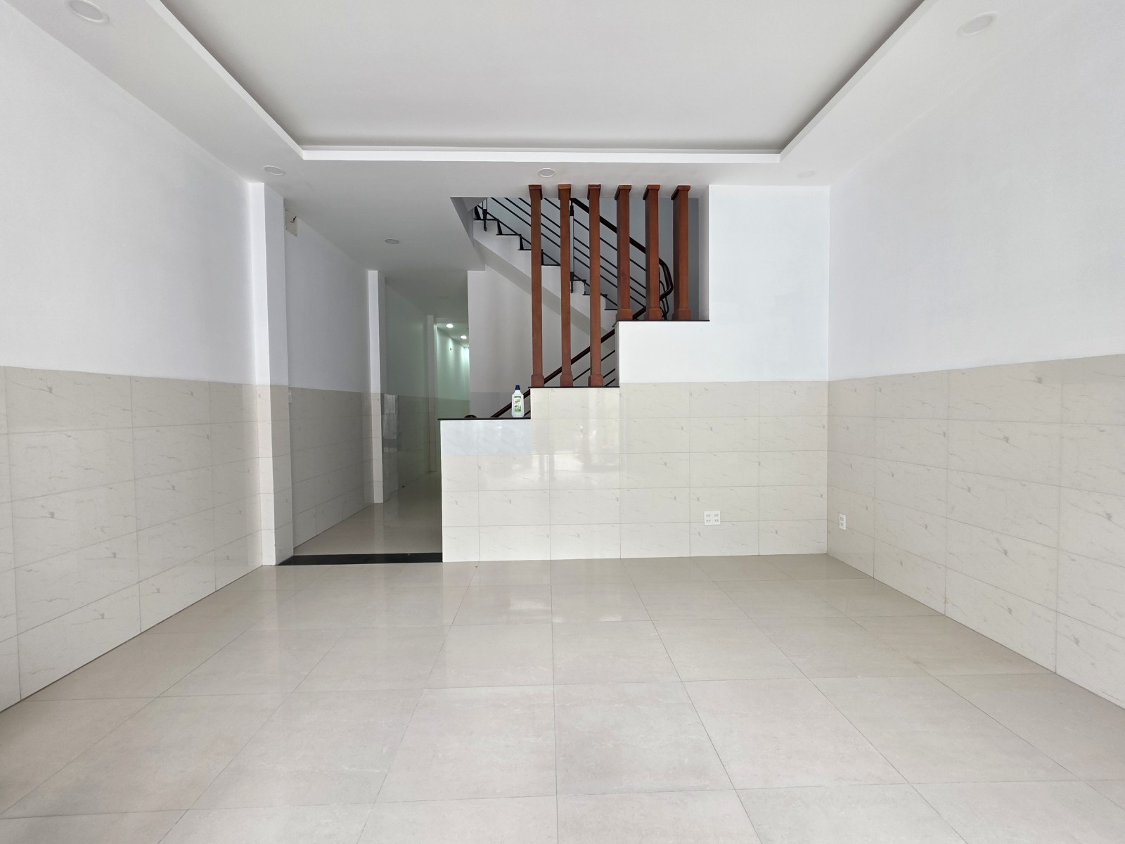 Bán nhà hẻm 6m Phước Long B 119m2 3 tầng chỉ 10.8 tỷ