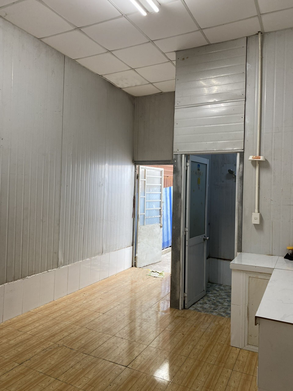 Cho thuê nhà Bình quới rộng có sân 60m2 lâu dài. Giá rẻ 4.5tr/Tháng.