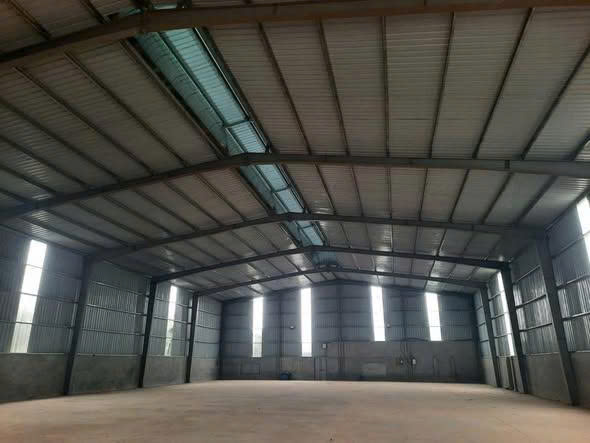 CHO THUÊ 1000m2 KHO XƯỞNG MỚI XÂY TẠI TRUNG GIÃ. SÓC SƠN. HÀ NỘI 