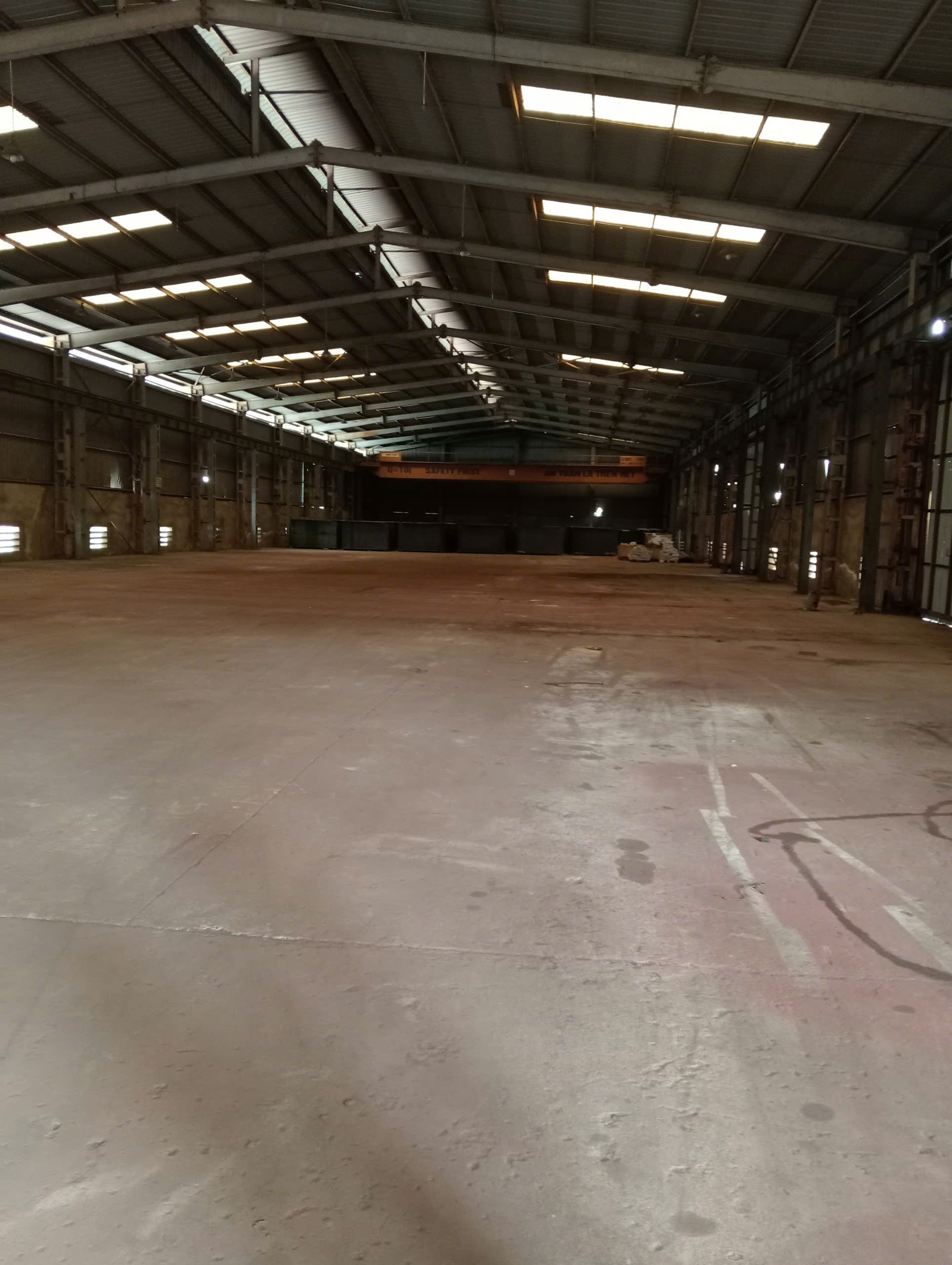 KHO, XƯỞNG CHO THUÊ TẠI QL5 NHƯ QUỲNH. VĂN LÂM, HƯNG YÊN.