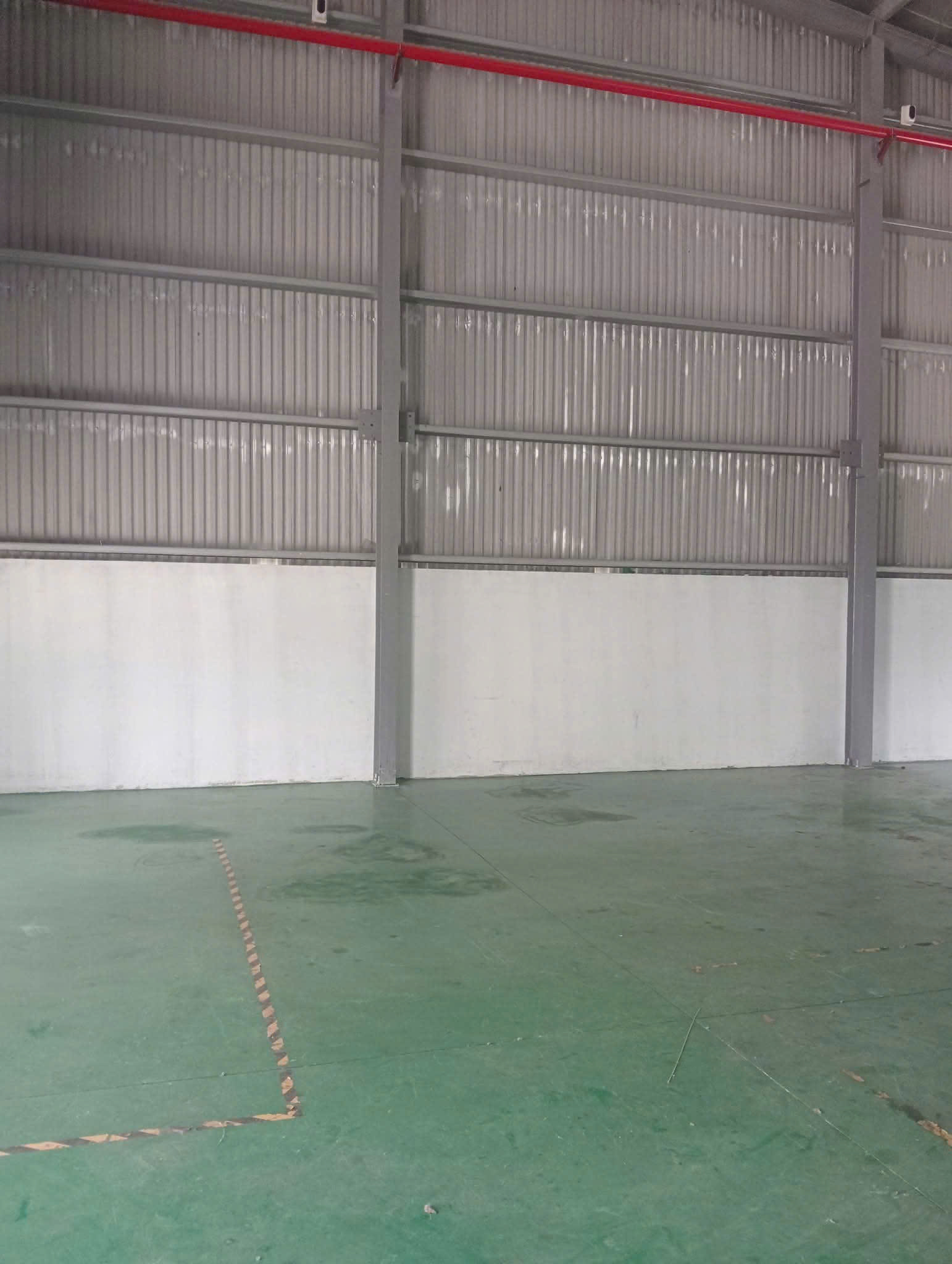CHO THUÊ KHO XƯỞNG 900m² Tại KCN THANH LIÊM – PCCC Tự Động, Nền Epoxy CHO THUÊ KHO XƯỞNG 900m² Tại KCN THANH LIÊM – PCCC Tự Động, Nền Epoxy