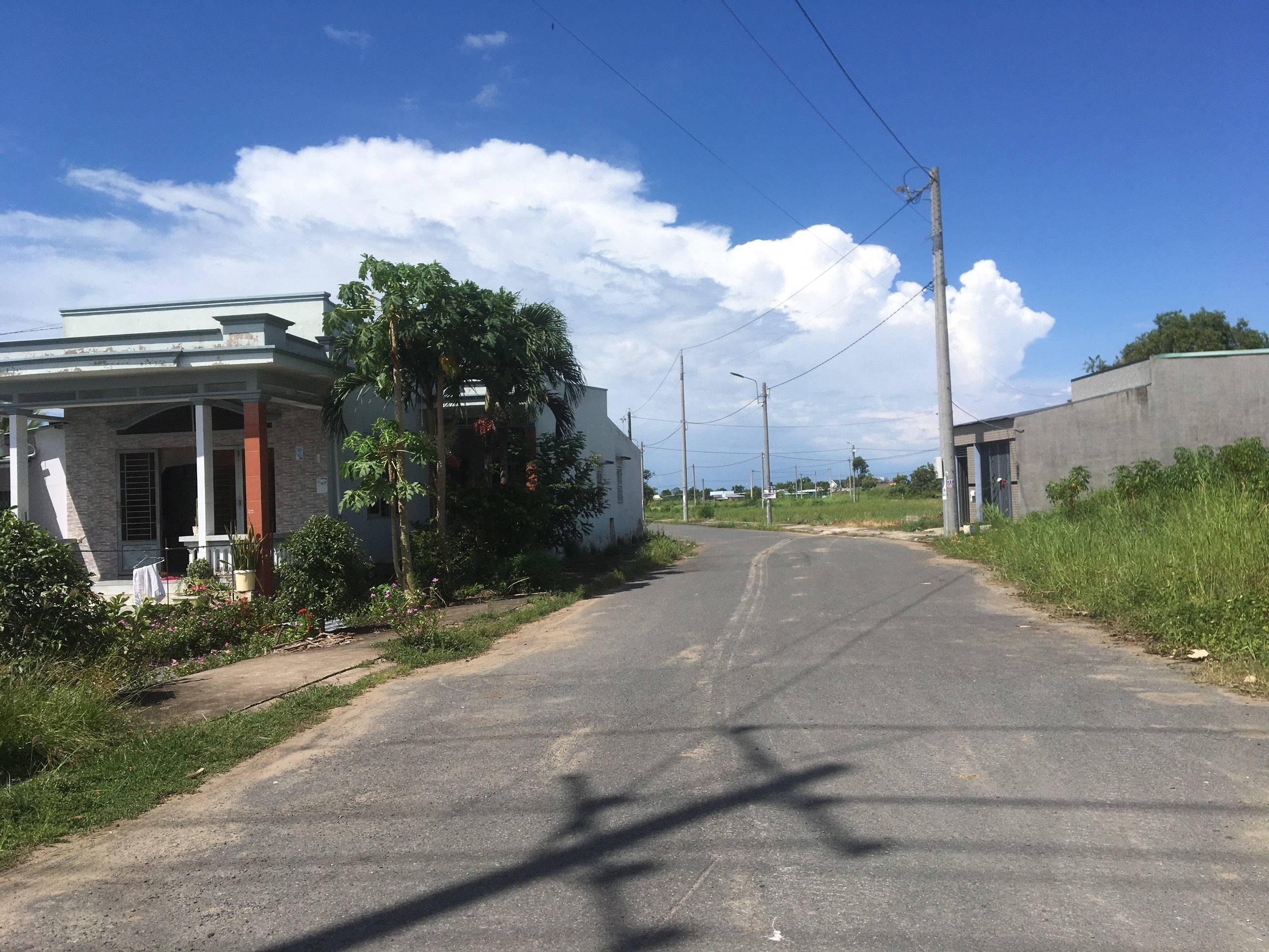 Cần bán gấp 85m2 kdc Nam Phong Ecotown giá rẻ cho khách mua kiếm lời 790tr Cần bán gấp 85m2 kdc Nam Phong Ecotown giá rẻ cho khách mua kiếm lời 790tr