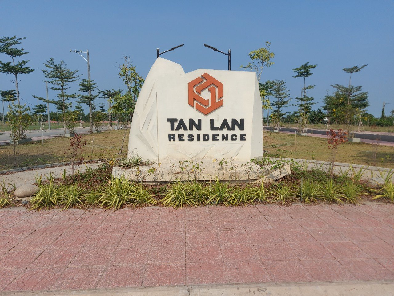 Đất nền view công viên 64m2 kdc Tân Lân Residence giá rẻ 780tr bán gấp
