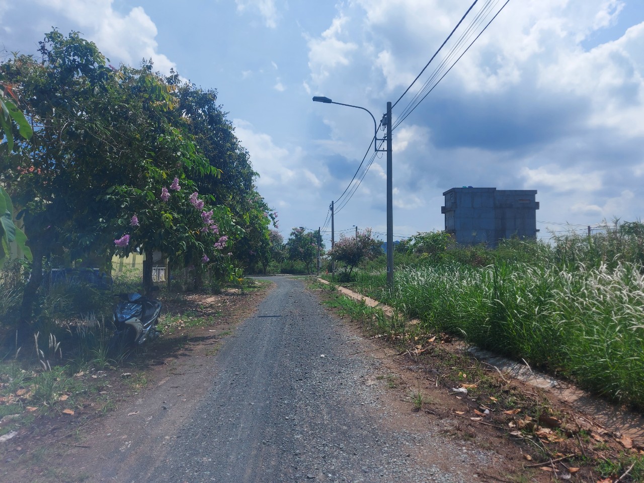 Đất nền view trường học 68m2 khu tđc Phước Đông giá bán gấp 650tr Đất nền view trường học 68m2 khu tđc Phước Đông giá bán gấp 650tr