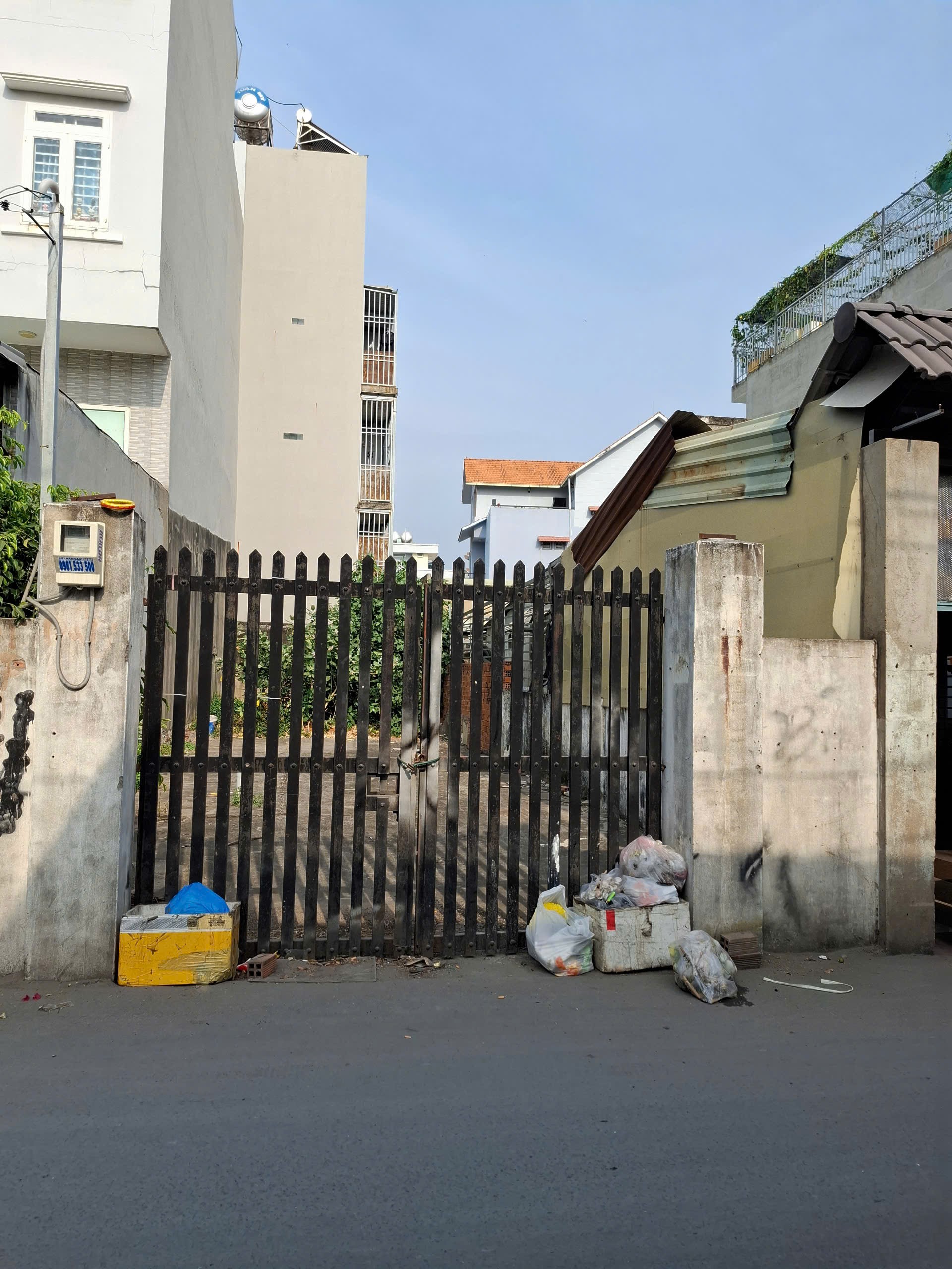 Bán đất mặt tiền Lê Văn Thịnh nối dài Quận 2 giá 11,5 tỷ