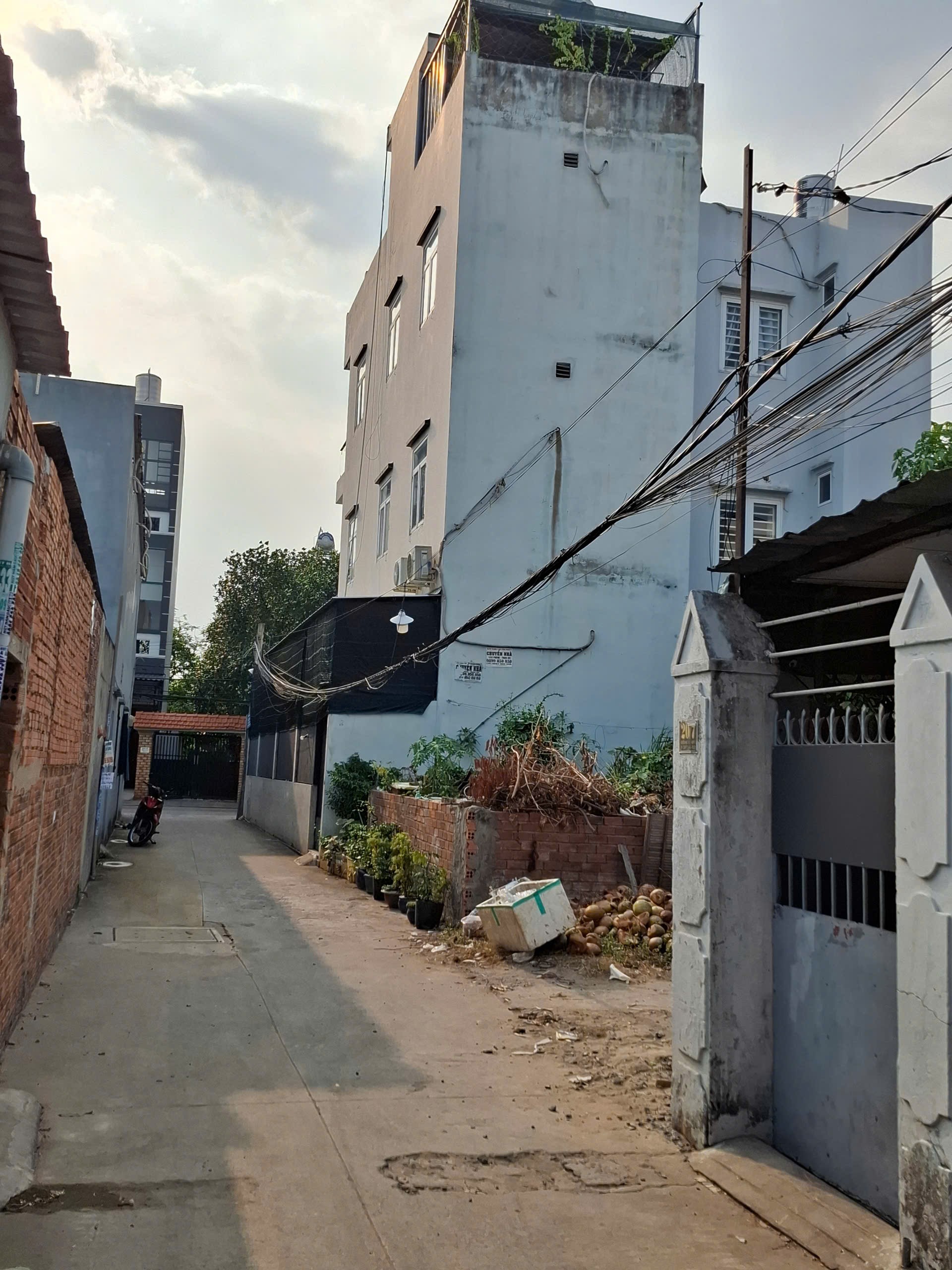 Bán đất hẻm ô tô đường 12 Cát Lái Quận 2 kề bên chợ giá 10,5 tỷ Bán đất hẻm ô tô đường 12 Cát Lái Quận 2 kề bên chợ giá 10,5 tỷ