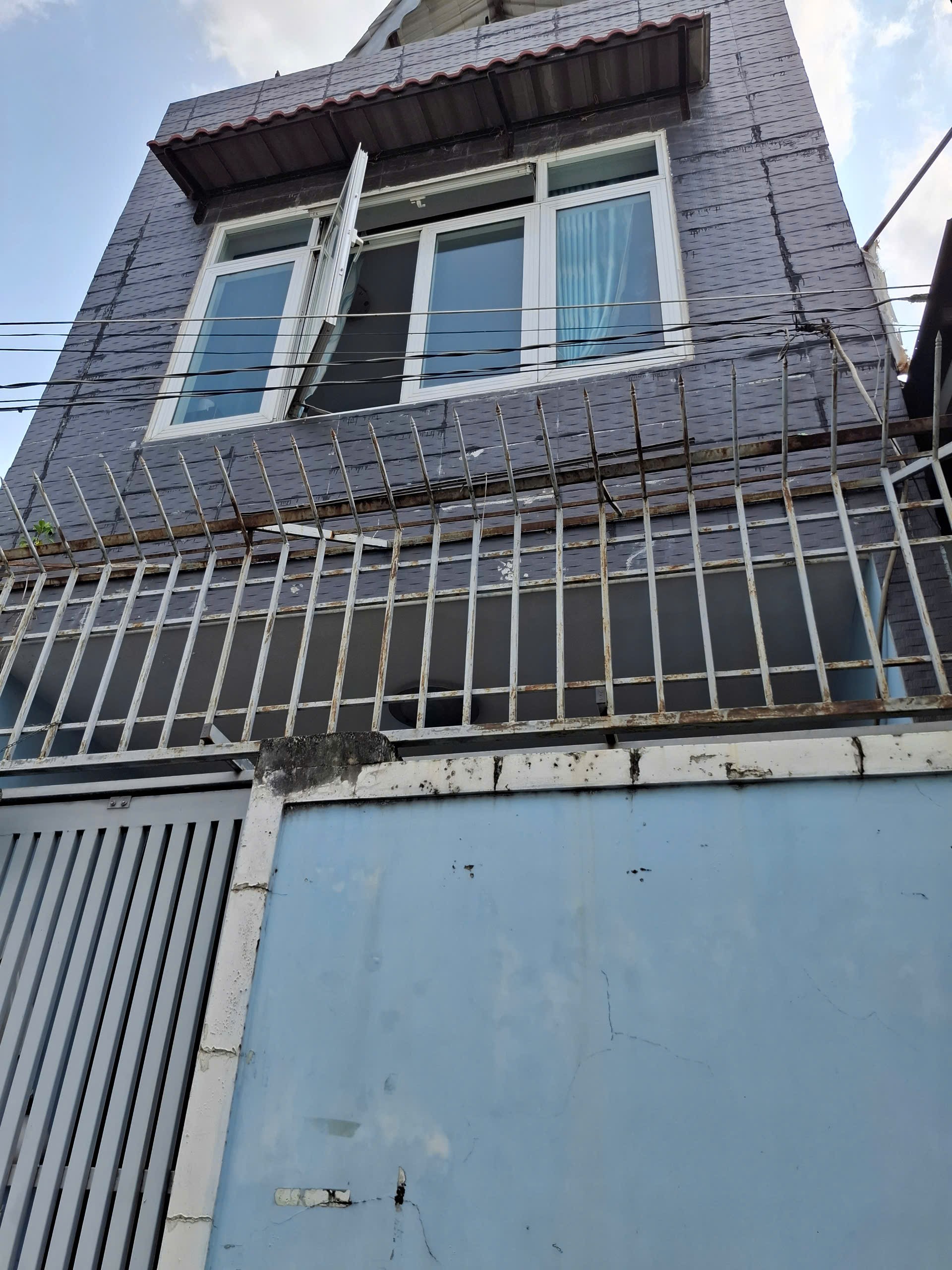 Bán nhà hẻm 3 gác đường Phan Huy Ích quận Tân Bình giá 6 tỷ Bán nhà hẻm 3 gác đường Phan Huy Ích quận Tân Bình giá 6 tỷ