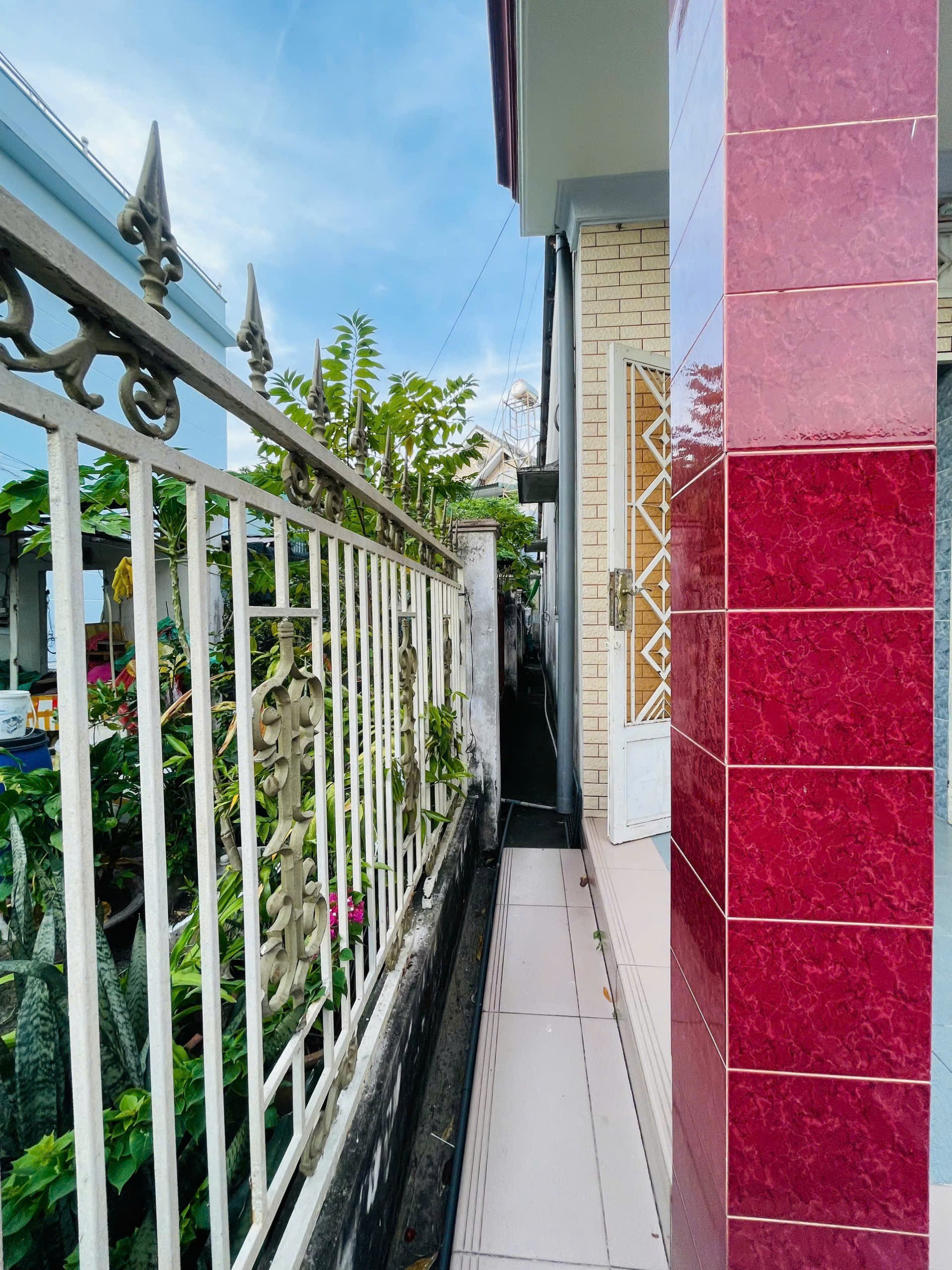 Bán nhà hẻm 2,5m đường Nguyễn Thị Định Cát Lái Quận 2 giá 11 tỷ Bán nhà hẻm 2,5m đường Nguyễn Thị Định Cát Lái Quận 2 giá 11 tỷ