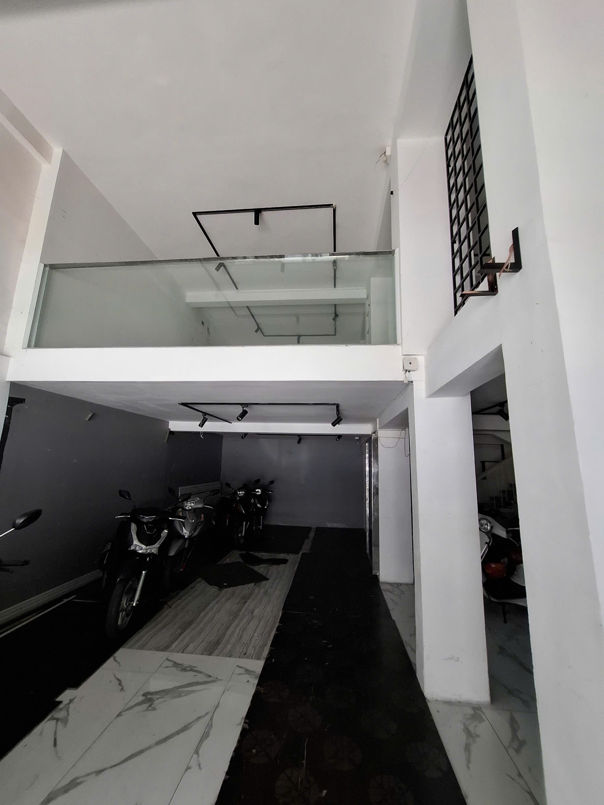 Cho thuê mặt bằng CMT8 phường Võ Thị Sáu Quận 3 giá 200 triệu