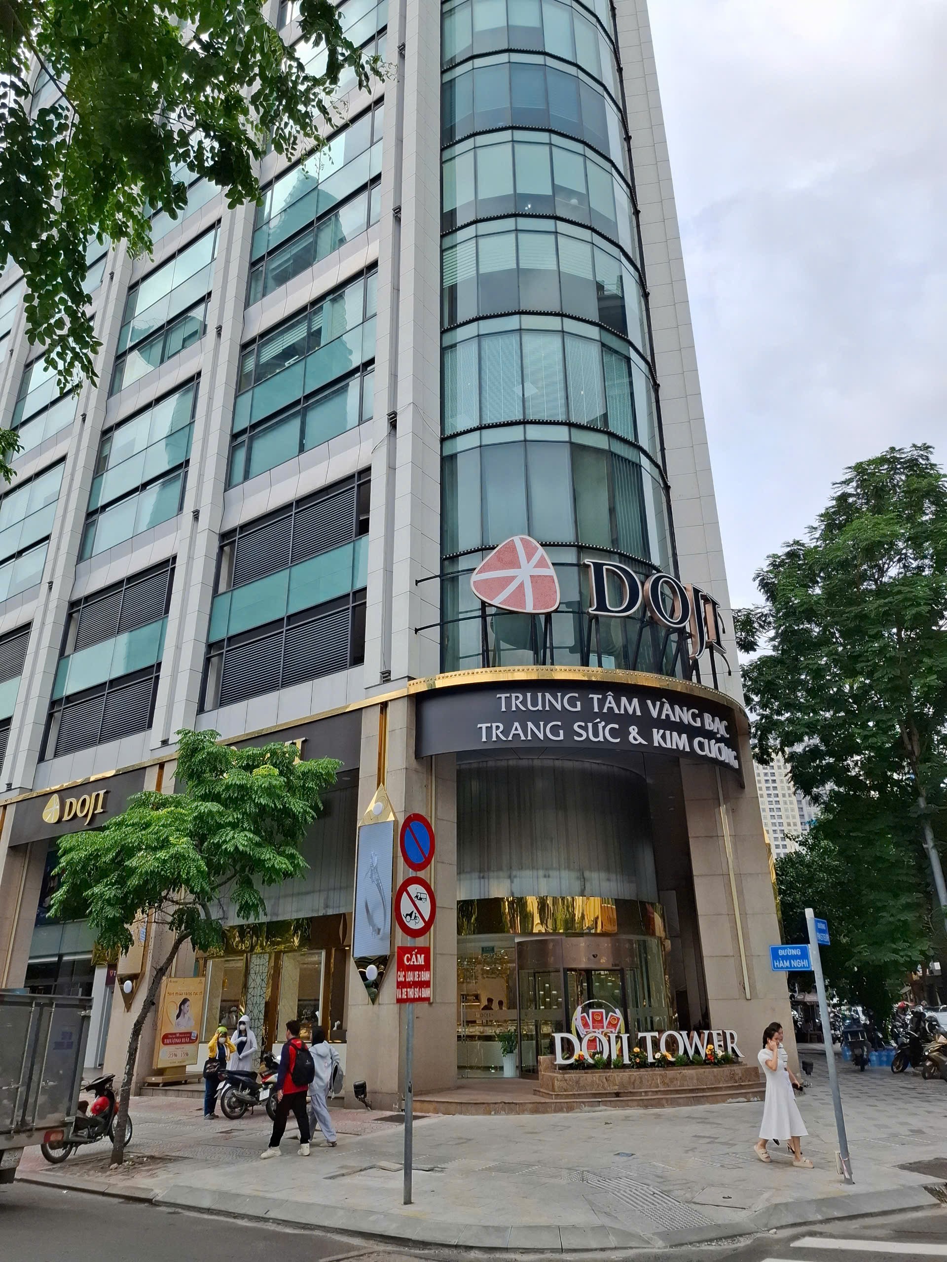 Chuyển nhượng Tòa Nhà Văn Phòng 2 mặt tiền Hàm Nghi Q1 giá 2200 tỷ Chuyển nhượng Tòa Nhà Văn Phòng 2 mặt tiền Hàm Nghi Q1 giá 2200 tỷ