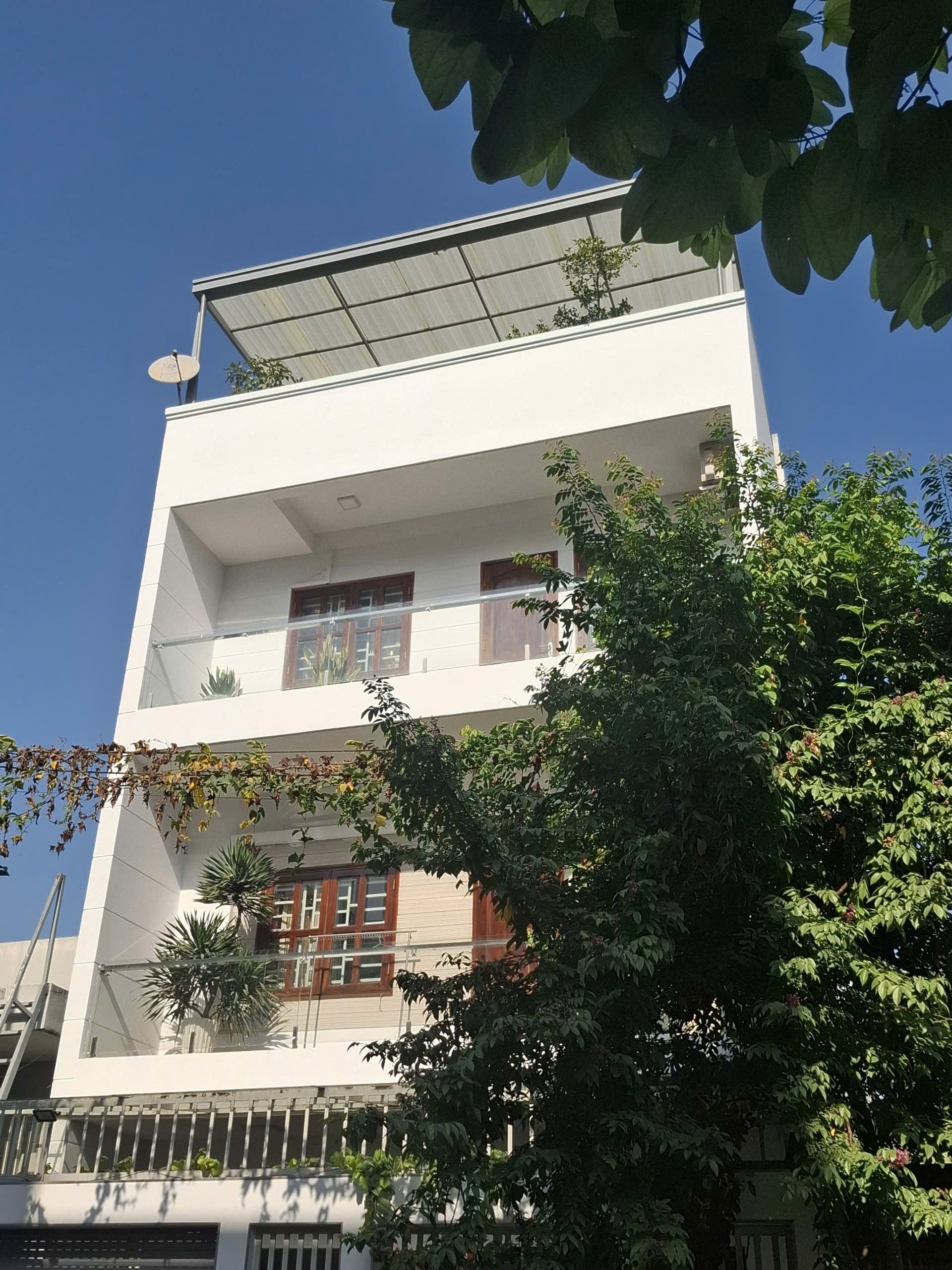 Bán nhà mặt tiền Phạm Công Trứ quận 2 giá 17,6 tỷ Bán nhà mặt tiền Phạm Công Trứ quận 2 giá 17,6 tỷ