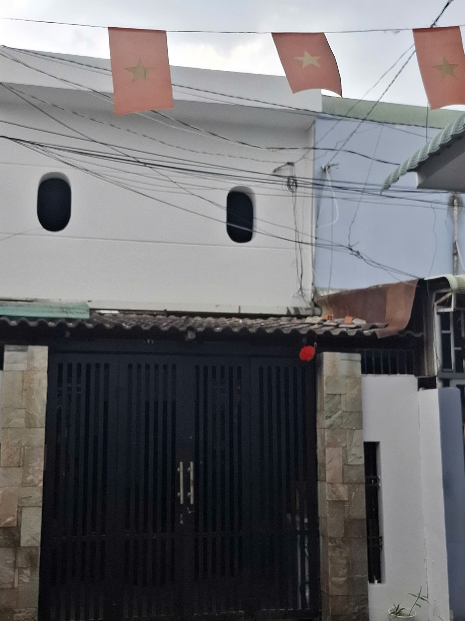 Bán nhà mặt tiền đường 16 Phước Long A Quận 9 giá 5,5 tỷ