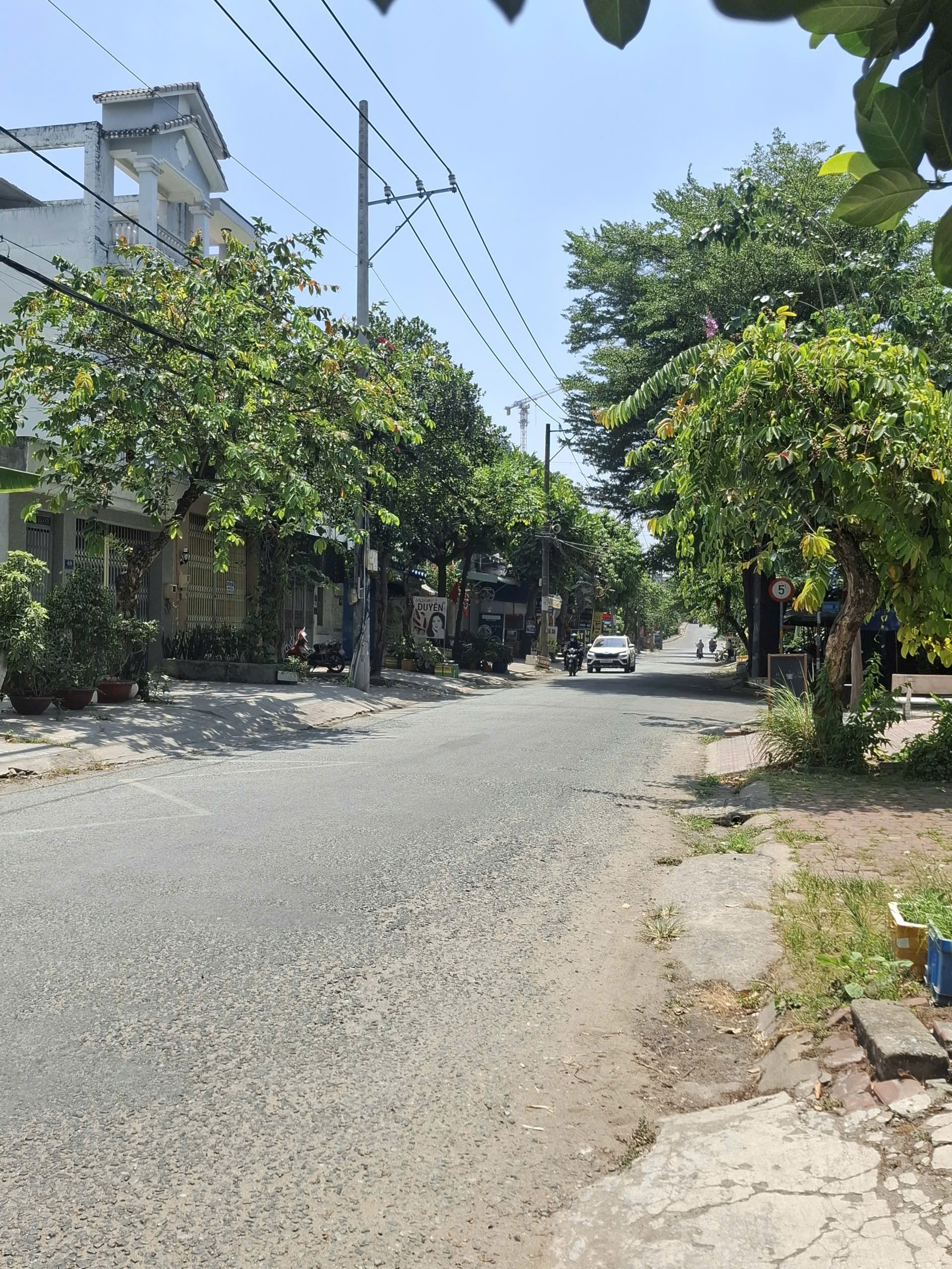 Bán đất mặt tiền đường D3 Phước Long B quận 9 giá 13 tỷ