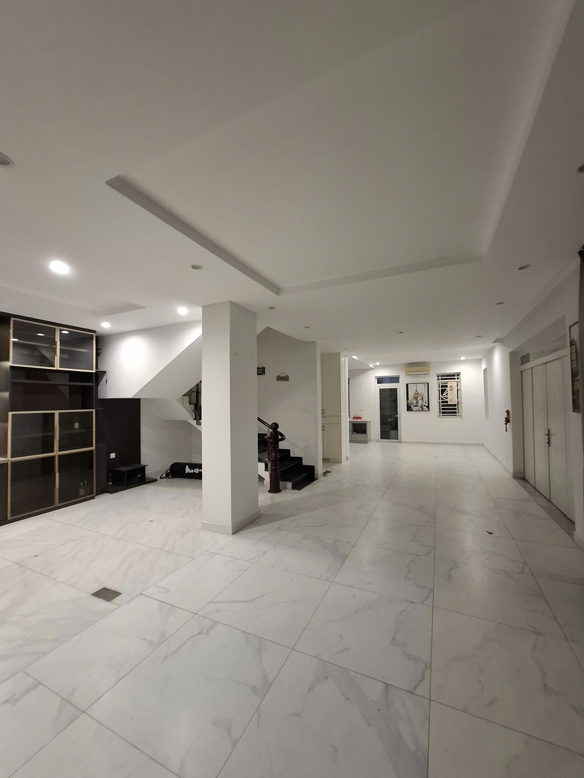 Bán nhà mặt tiền D17 Phước Long B Tp Thủ Đức giá 23,5 tỷ Bán nhà mặt tiền D17 Phước Long B Tp Thủ Đức giá 23,5 tỷ