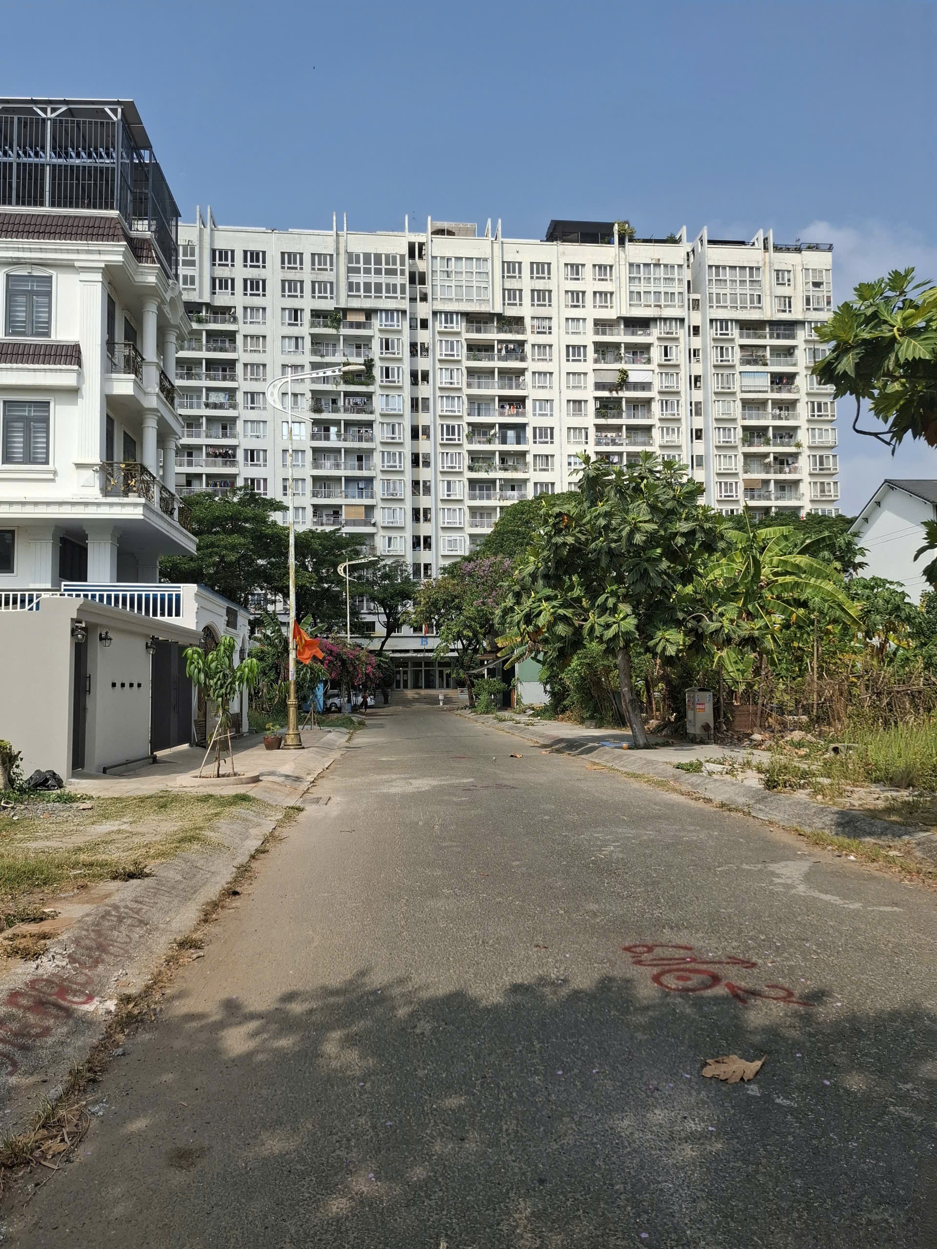 Bán đất đường 53 Bình Trưng Đông Quận 2 giá 35,6 tỷ