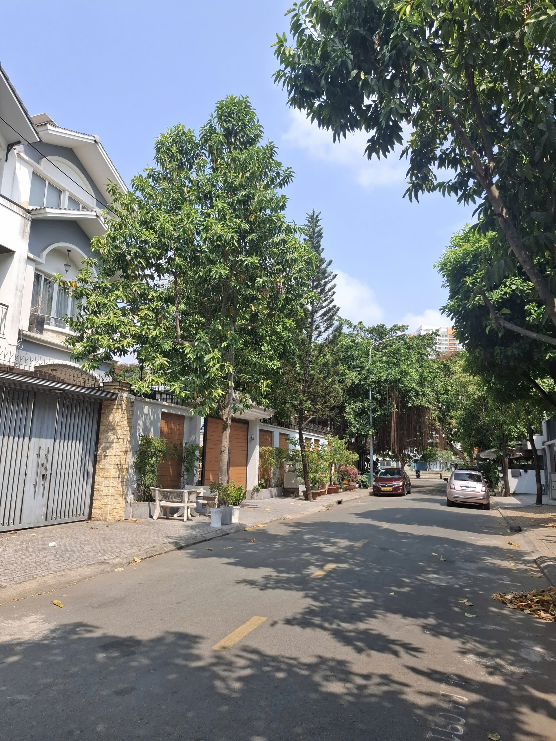 Bán đất mặt tiền đường 49 Bình Trưng Tây Quận 2 giá 42,6 tỷ