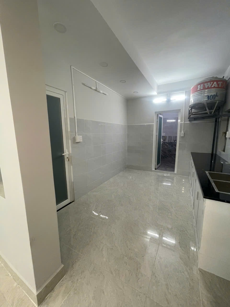 Cho thuê căn hộ chung cư số 5 Nguyễn Thái Bình Quận 1 giá 12 triệu
