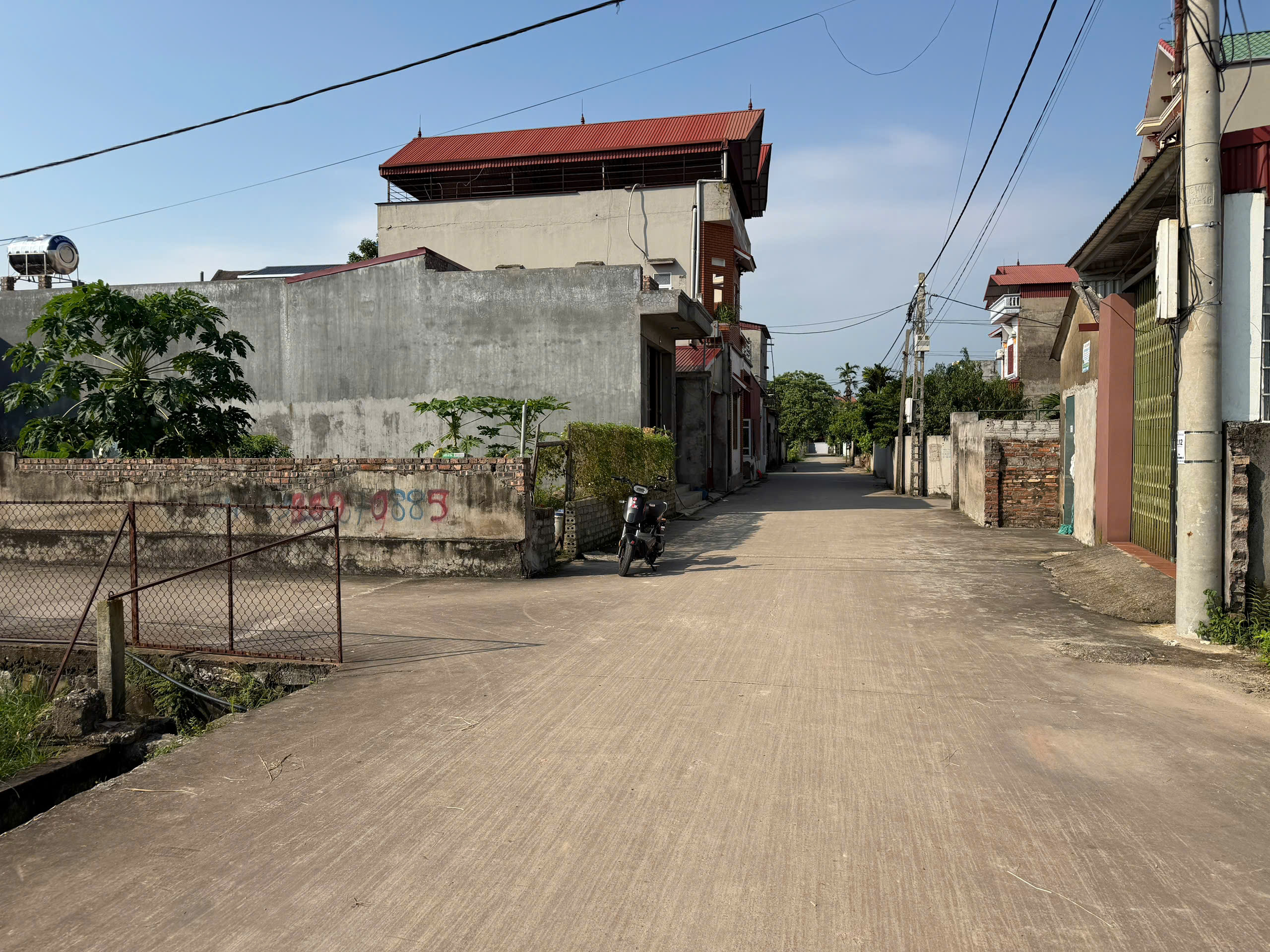 Bán Đất Thổ Cư Xã Đức Giang và Xã Tư Mại Cạnh Khu Công Nghiệp Bán Đất Thổ Cư Xã Đức Giang và Xã Tư Mại Cạnh Khu Công Nghiệp