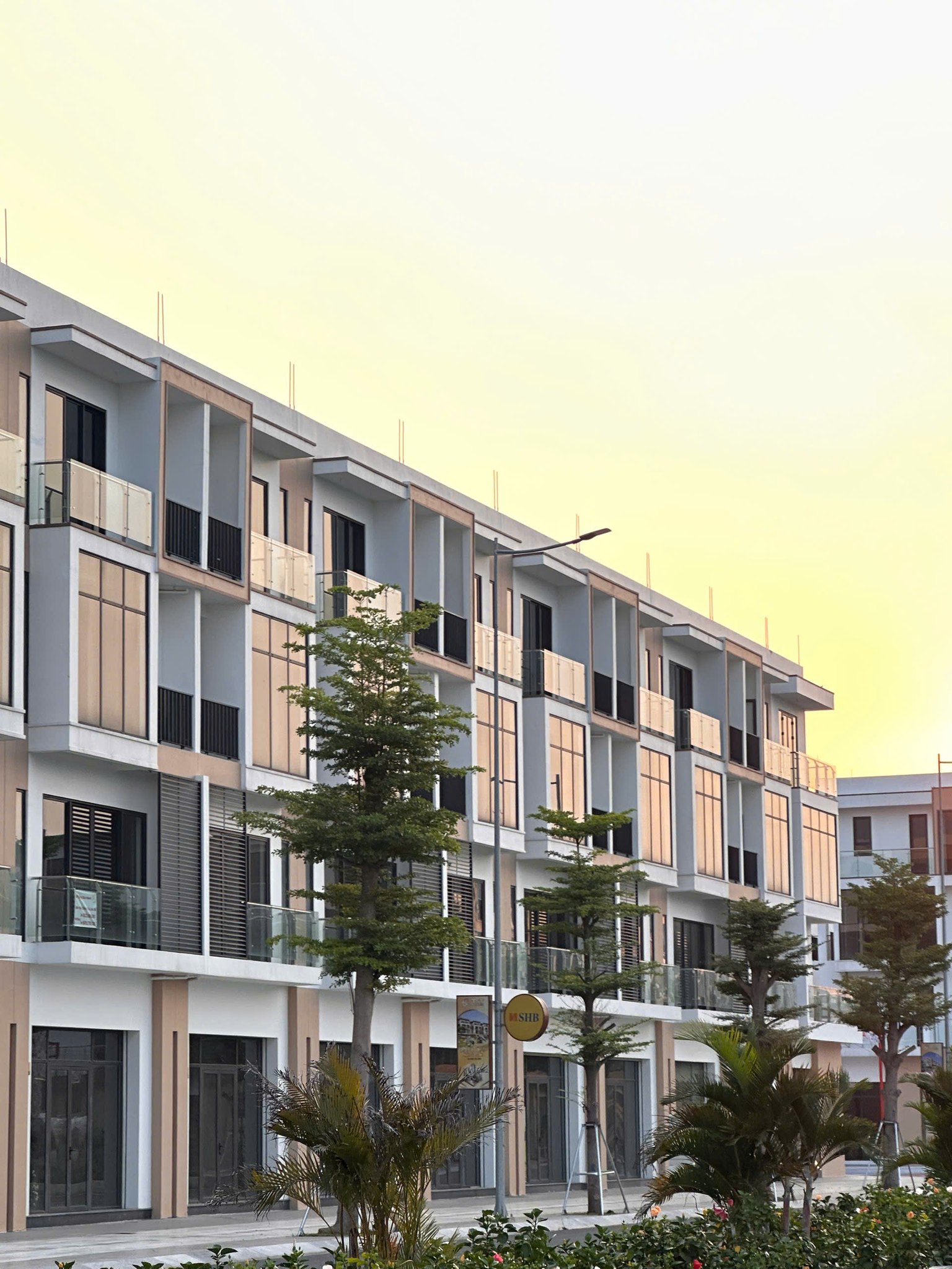 Bán nhà phố Liền kề T&T Long Hậu - cơ hội đầu tư Khu Nam Sài Gòn, giá 5,6 tỷ