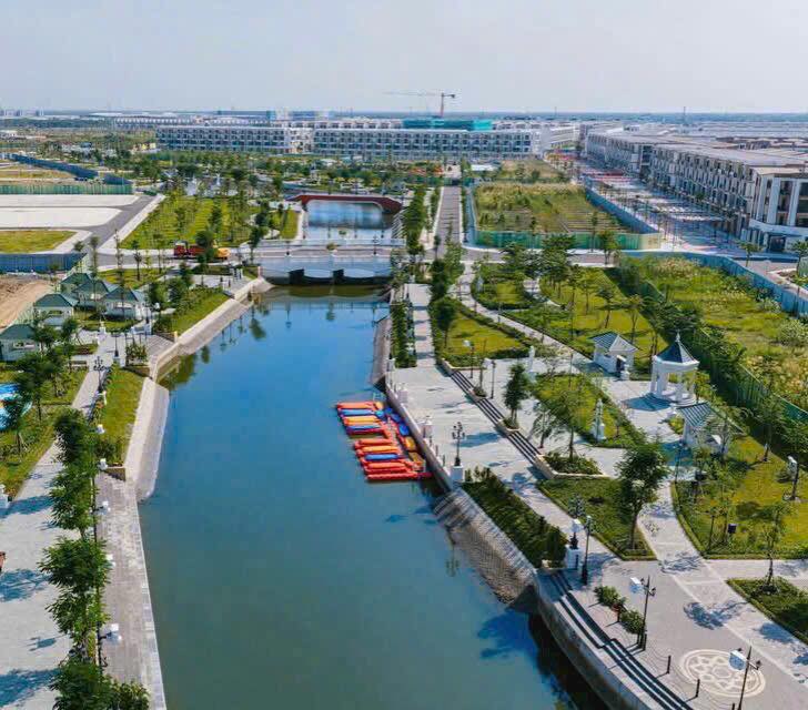 Cần chuyển nhượng nhà phố 6x20m, trệt + 3 lầu, nhà thô tại T&T City Millennia Cần Giuộc, Long An Cần chuyển nhượng nhà phố 6x20m, trệt + 3 lầu, nhà thô tại T&T City Millennia Cần Giuộc, Long An