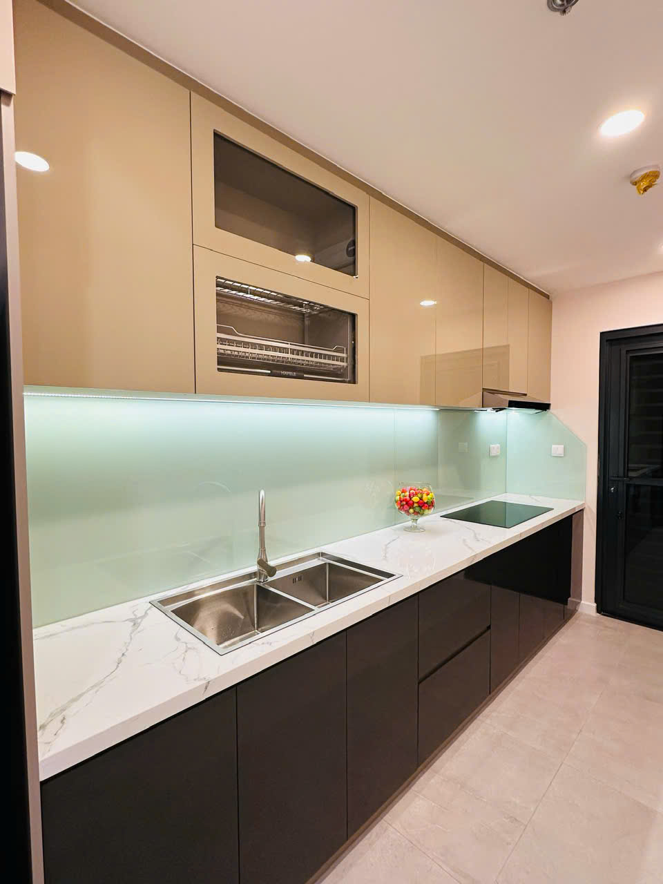 Cho thuê CC The Antonia, 2PN, 26 Triệu, 82m2 nhà đẹp, có ô xe