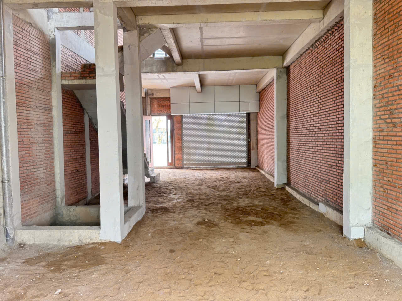 Kẹt tiền bán gấp nhà phố T&T City Millennia - 108m2 đất, ngây gần công viên