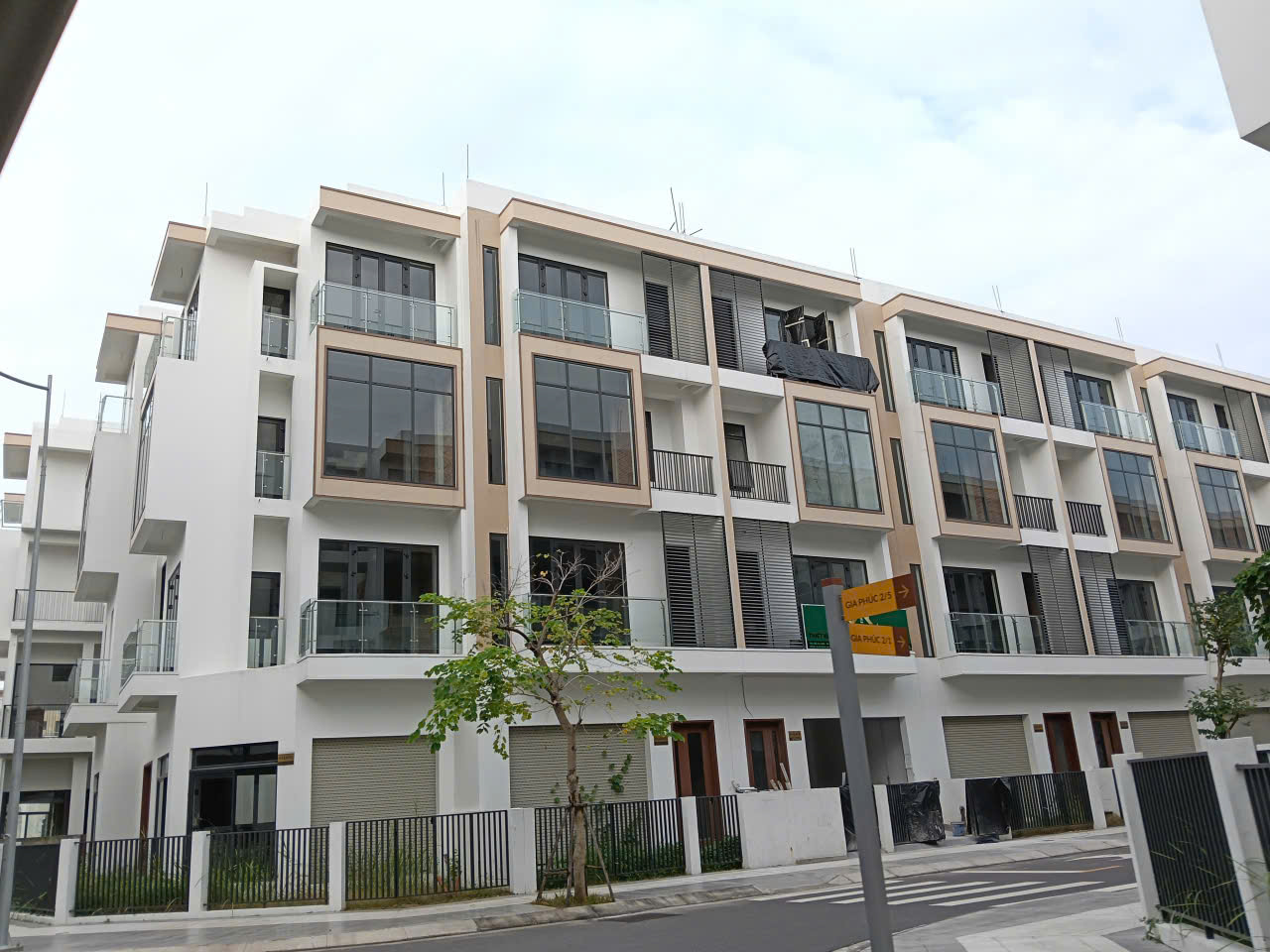  Hot- T&T MillenniaCity 90m2- 4 Tầng- giá 5ty650