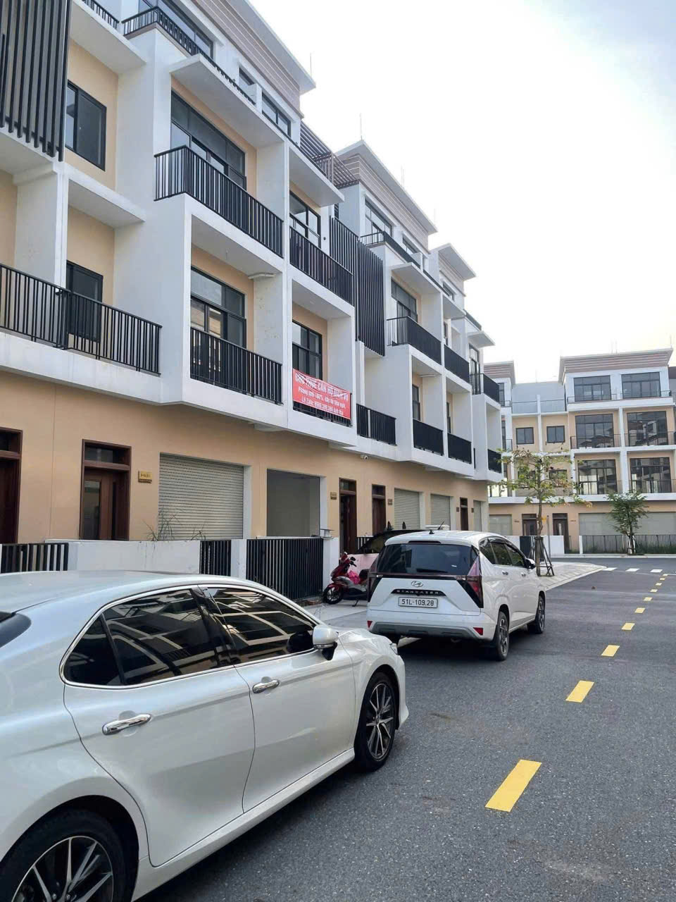 Chuyên bán nhà phố, biệt thự, shophoues T&T City Millennia Long Hậu, giá tốt nhất khu vực