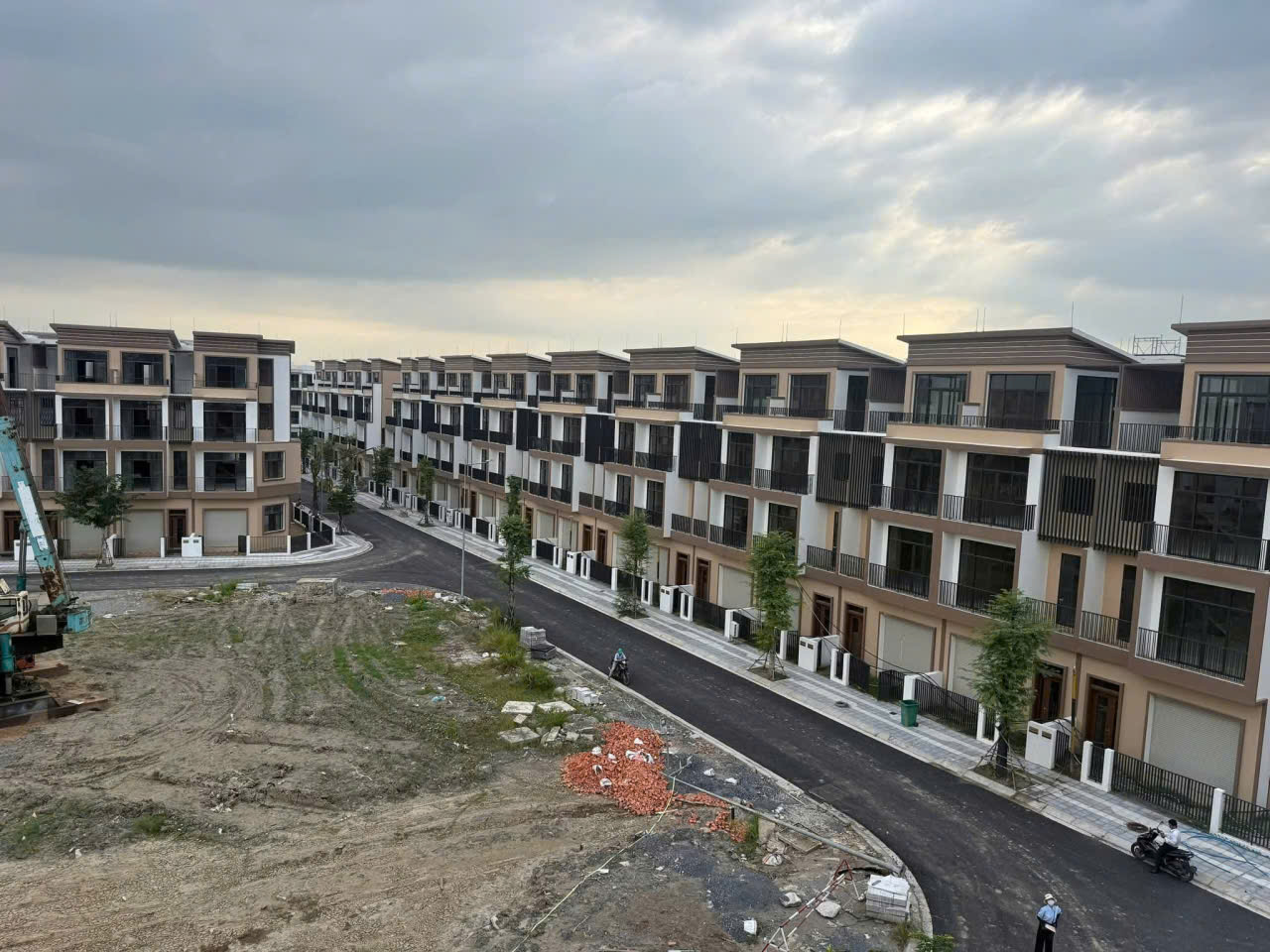 Chuyên bán nhà phố, biệt thự, shophoues T&T City Millennia Long Hậu, giá tốt nhất khu vực