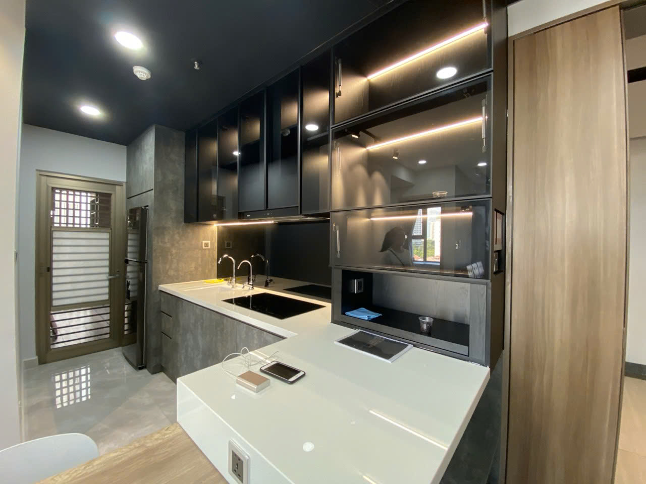 Cần cho thuê nhanh căn hộ cao cấp Midtown Sakura, PMH, Q7 nhà đẹp, giá xinh