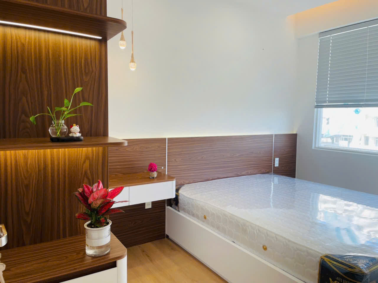 Cho thuê căn hộ Grand View 118m2, nhà mới tinh, full nội thất cao cấp