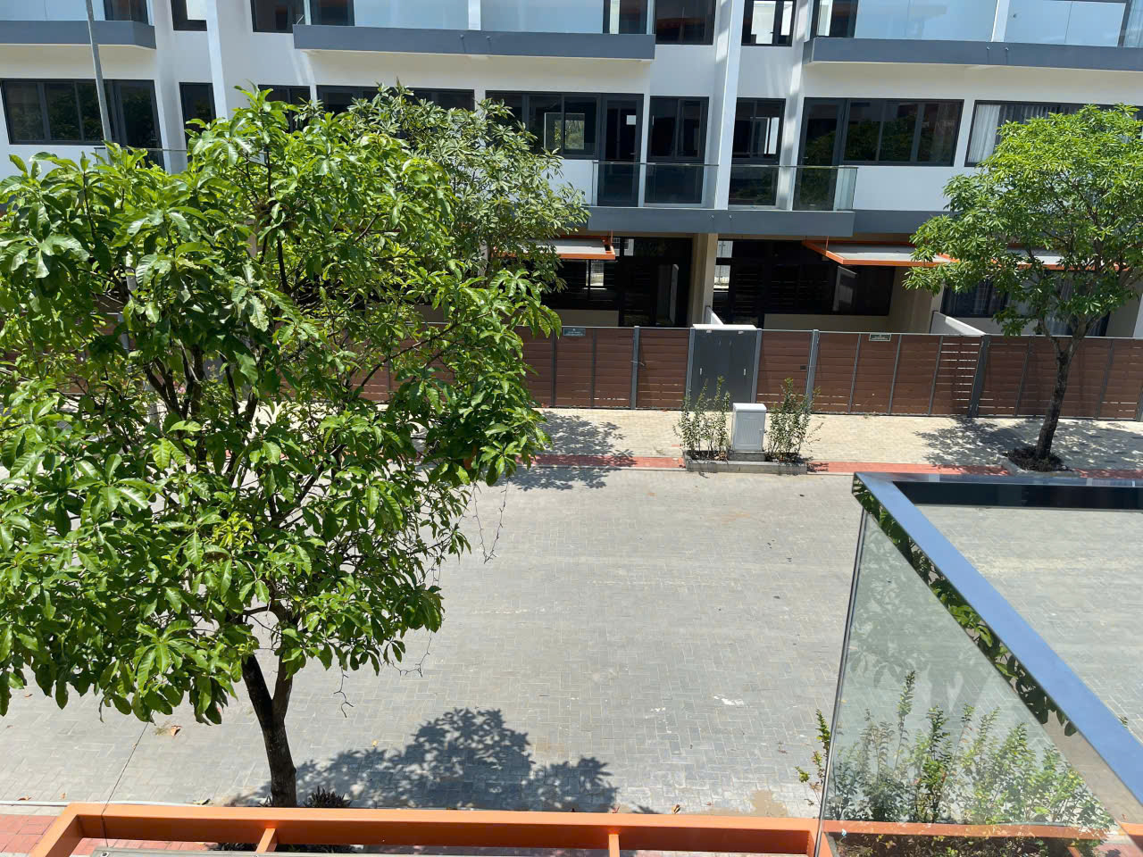 Cần cho thuê nhà phố dự án: Elite Life, DT: 5x16 = 80m2, trệt 2 lầu, giá tốt 