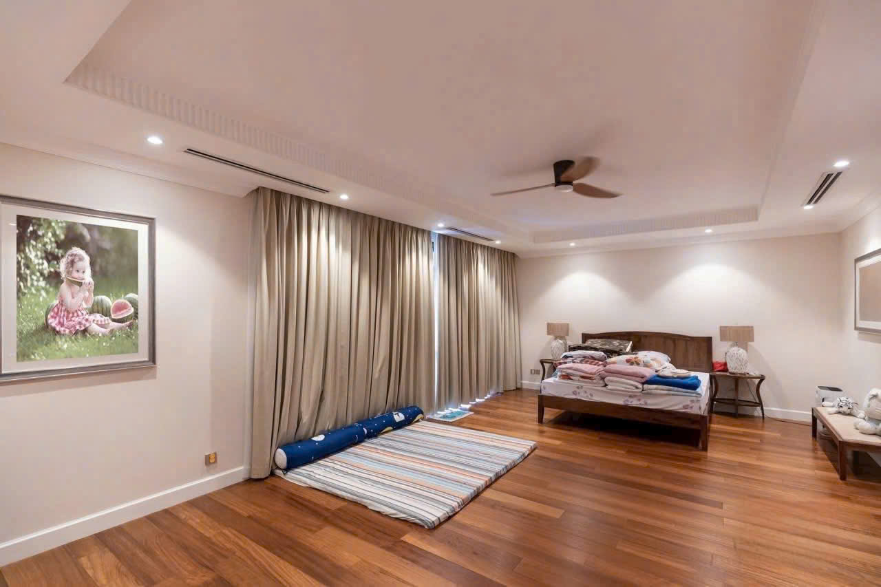 Định cư nước ngoài cần Bán gấp BIỆT THỰ ĐƠN LẬP CHATEAU - KĐT Phú Mỹ Hưng