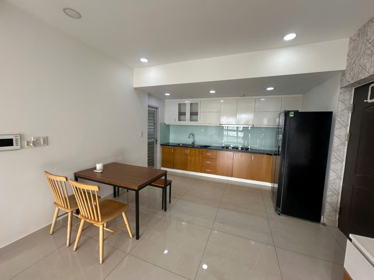 Cho thuê căn hộ Happy Valley 115m2, 3PN, nội thất, giá 22 triệu/tháng