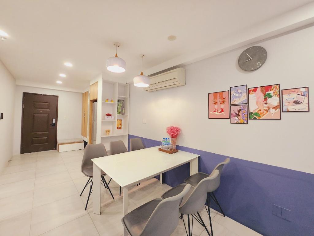 Cần bán căn hộ Scenic Valley Phú Mỹ Hưng, 2 phòng ngủ - diện tích 71m² - giá 6.7 tỷ


