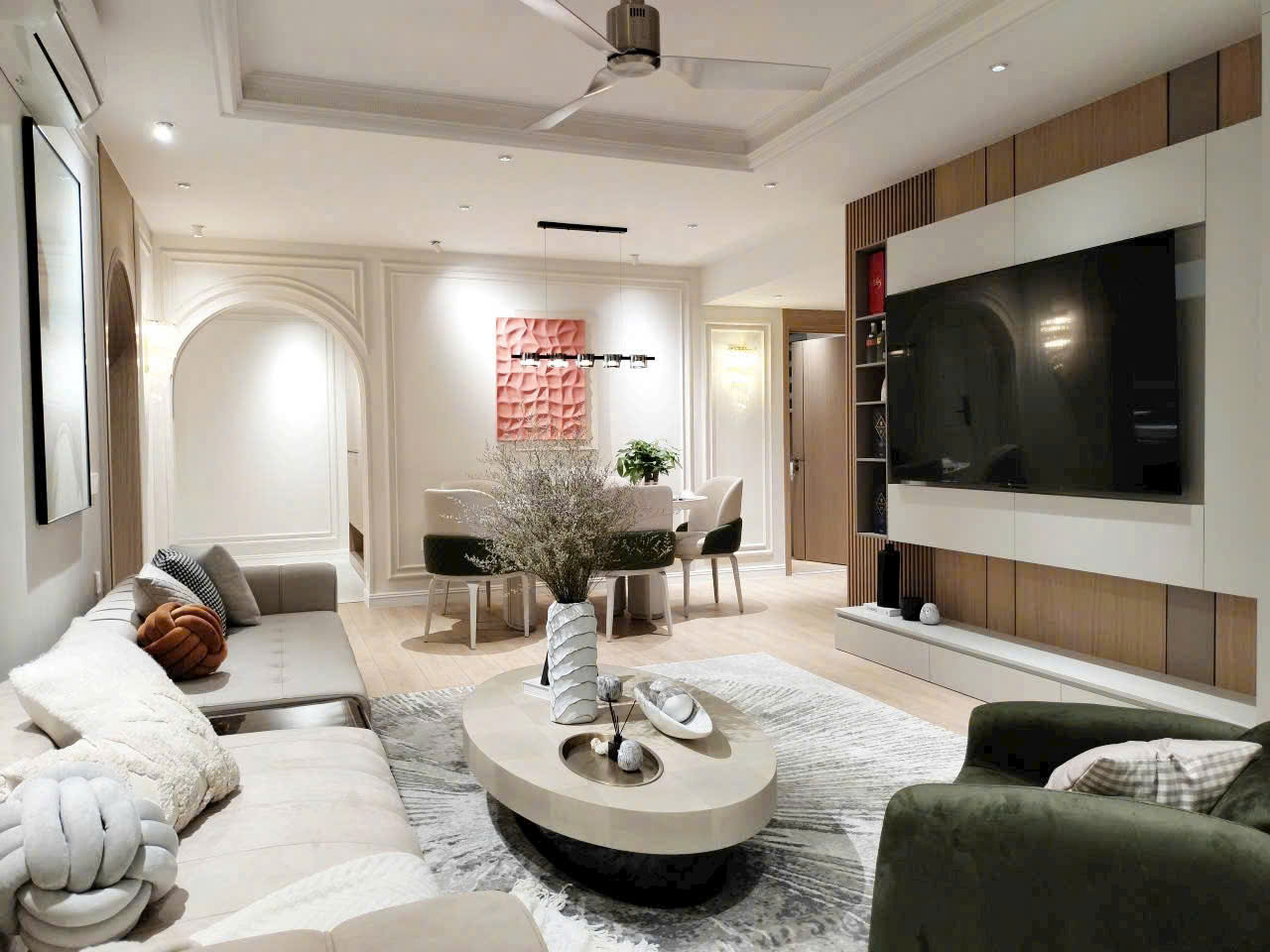 Giá tốt hiếm có - bán căn hộ Mỹ Viên Phú Mỹ Hưng 3PN 118m2 giá 7.8 tỷ, sổ hồng, dễ mua dễ bán
Giá tốt hiếm có - bán căn hộ Mỹ Viên Phú Mỹ Hưng 3PN 118m2 giá 7.8 tỷ, sổ hồng, dễ mua dễ bán