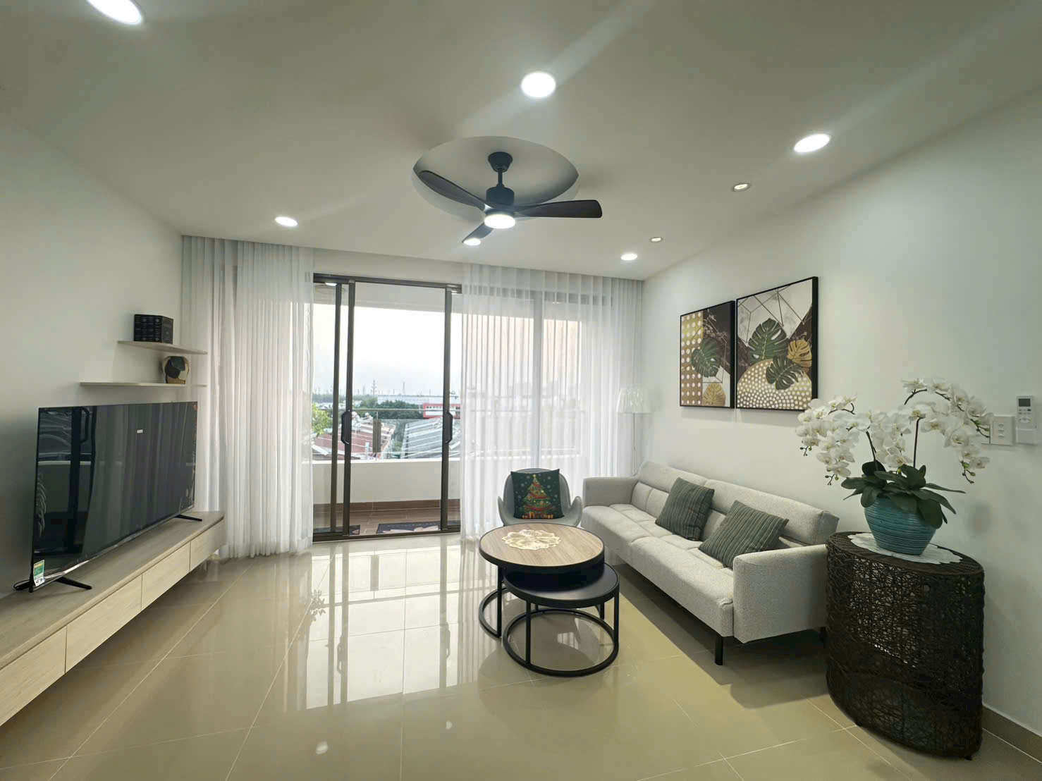 Bán căn hộ Nam Khang Phú Mỹ Hưng 3PN 2WC - không gian thoáng mát, ở lâu dài
Bán căn hộ Nam Khang Phú Mỹ Hưng 3PN 2WC - không gian thoáng mát, ở lâu dài