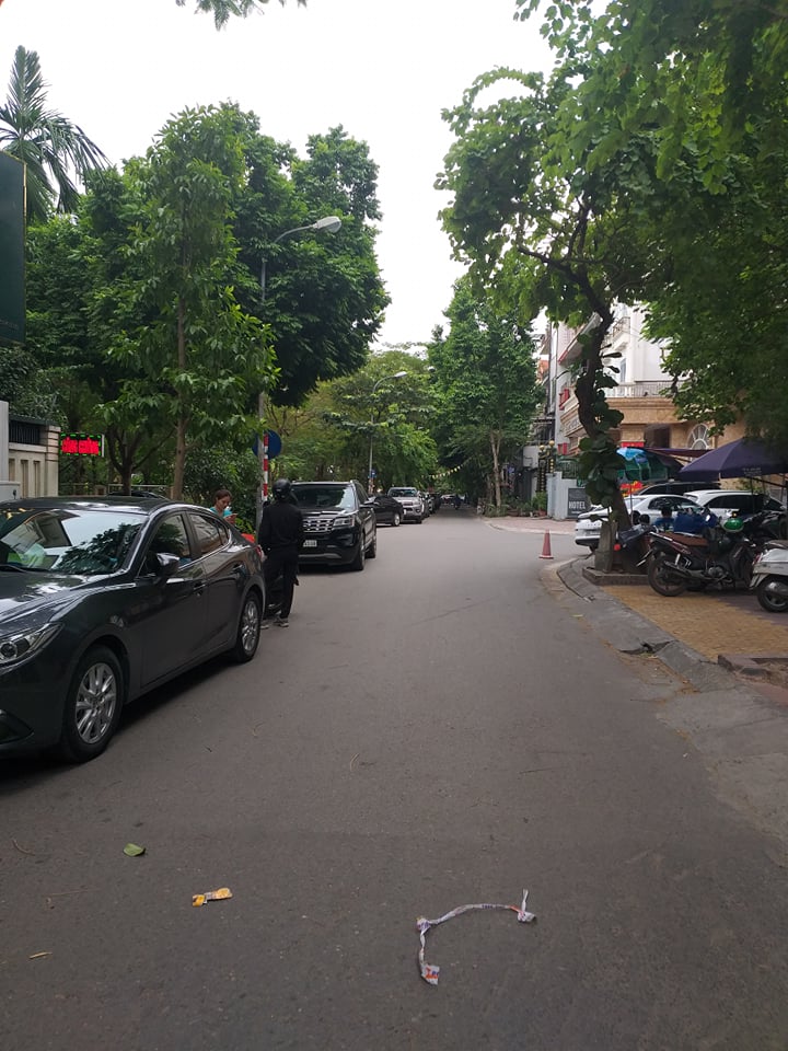 bán gấp tòa nhà VP mặt phố Thái Hà Trung Liệt Nguyễn Văn Tuyết Tây Sơn Đống Đa dt 85 m2 giá 65 tỷ