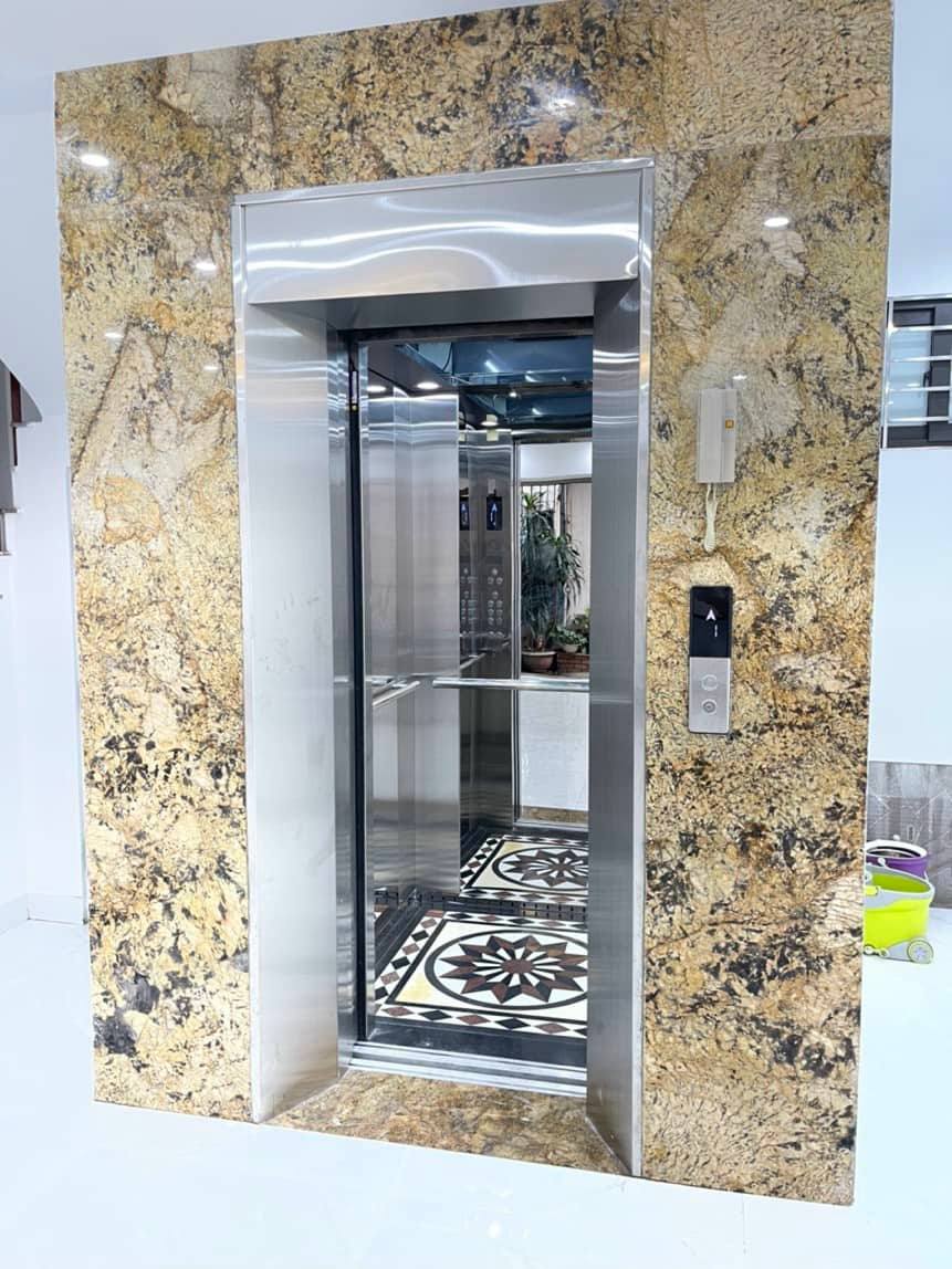 chính chủ cần bán gấp căn nhà vị trí mặt ngõ 193 Trung Kính Yên Hòa Cầu Giấy DT 54 M giá 30.5 tỷ
