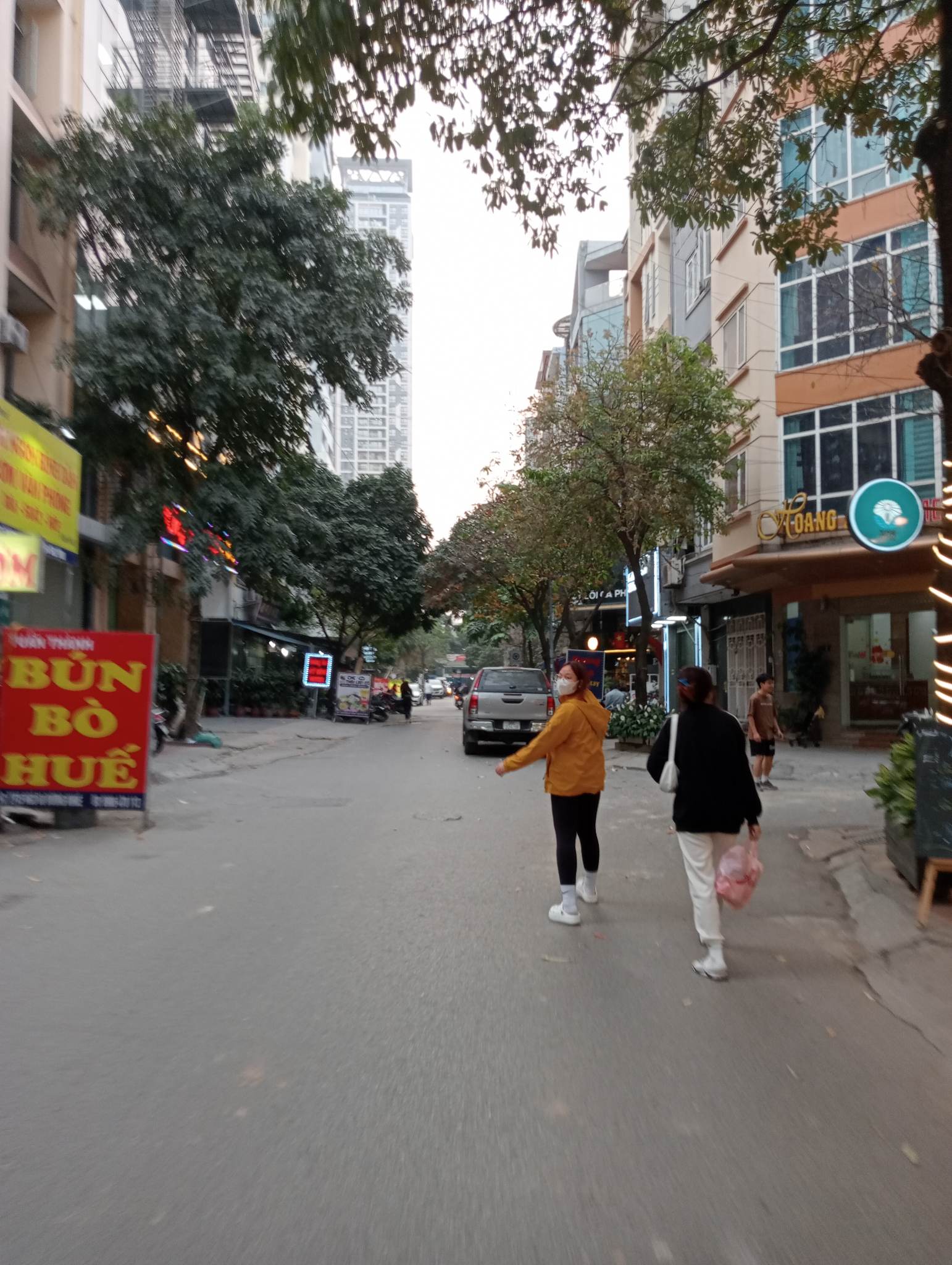  bán gấp tòa nhà VP mặt phố Thái Hà Trung Liệt Nguyễn Văn Tuyết Tây Sơn Đống Đa dt 85 m2 giá 65 tỷ
