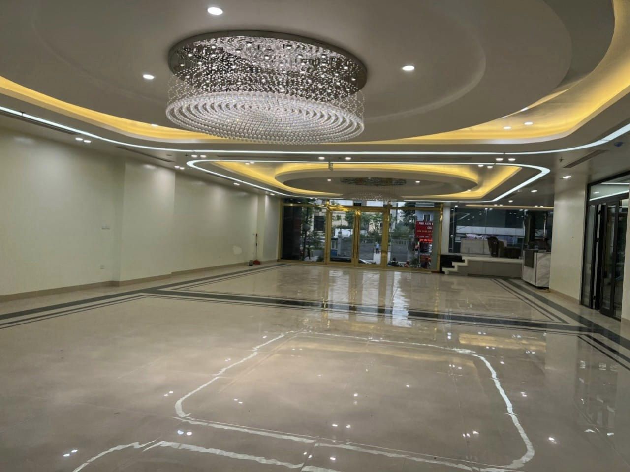 Em Cần Bán Lại Căn Nhà Vị Trí Đẹp Hoàng Quốc Cầu Giấy diện tích 210 M2 xây 8 tầng Giá 160 Tỷ
Em Cần Bán Lại Căn Nhà Vị Trí Đẹp Hoàng Quốc Cầu Giấy diện tích 210 M2 xây 8 tầng Giá 160 Tỷ