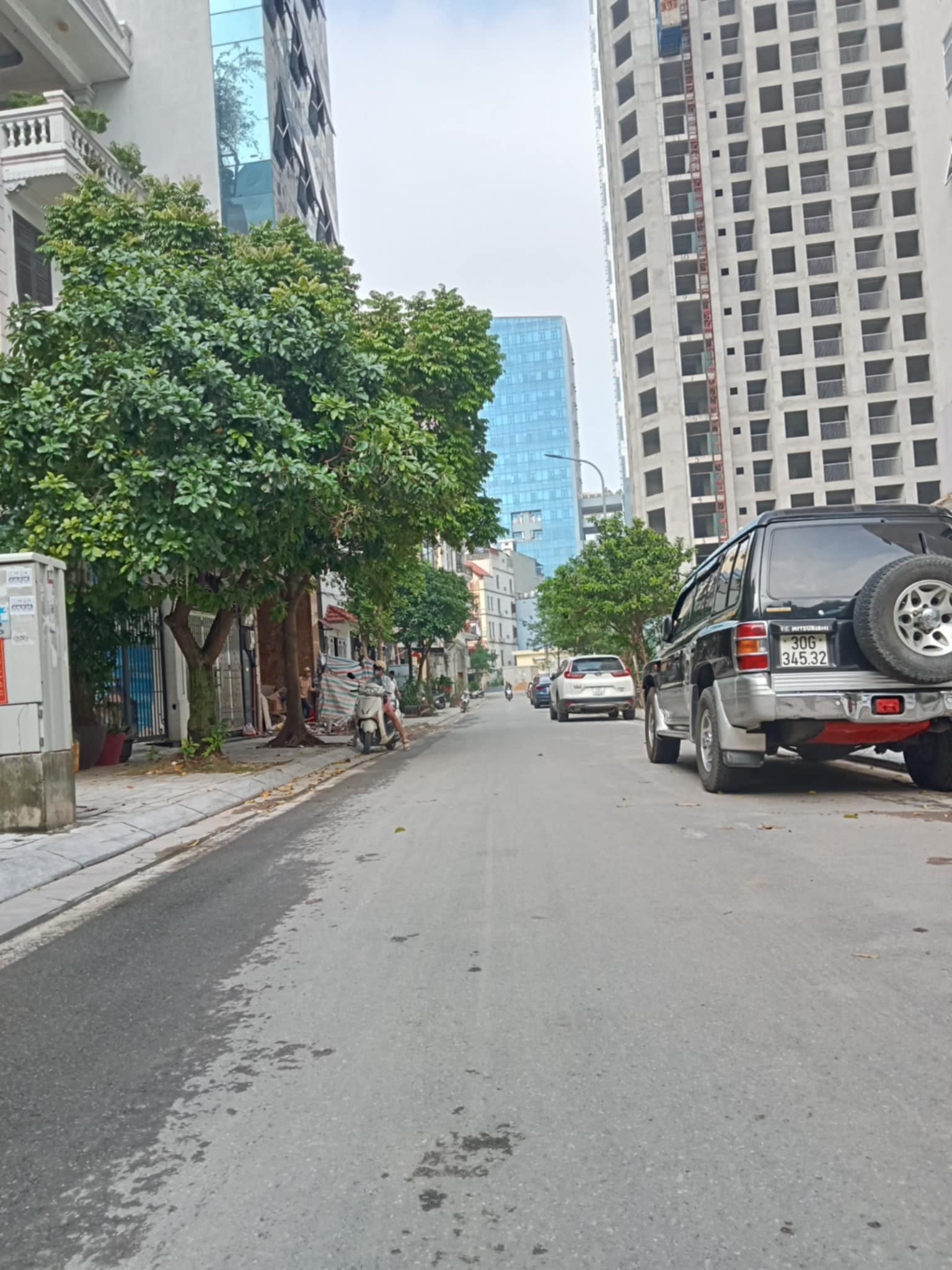 Bán gấp toà nhà Trần Quốc Hoàn, Cầu Giấy giá 46 tỷ diện Tích 100m2 mặt tiền 8,5m xây 5,5 tầng Bán gấp toà nhà Trần Quốc Hoàn, Cầu Giấy giá 46 tỷ diện Tích 100m2 mặt tiền 8,5m xây 5,5 tầng