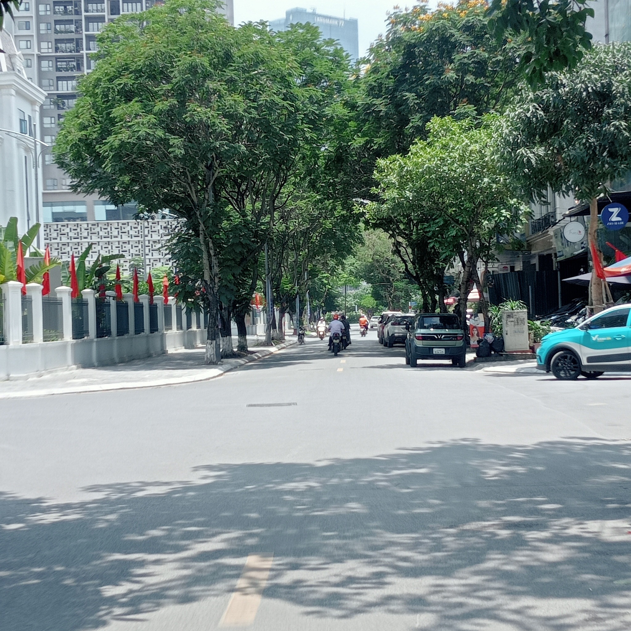 Bán nhà shophouse Tôn Thất Thuyết, Dịch Vọng Hậu, Cầu Giấy, diện tích 120 m2 x 7 tầng giá 56 tỷ
