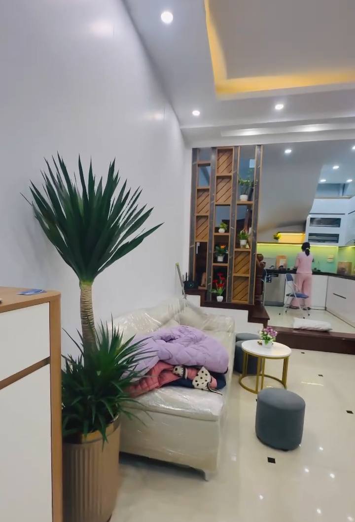 Chính chủ bán nhà số 20 ngõ Đường Quan Hoa. CẦU GIẤY.Giá Bán Gấp Còn 13,55 tỷ. Diện Tích 37m²