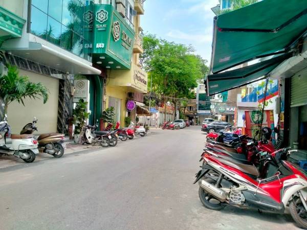 bán nhà 462 Đường Bưởi Vĩnh Phúc Hoàng Hoa Thám Ba Đình dt 48m2 x 9 tầng thang máy giá 28,8 tỷ
bán nhà 462 Đường Bưởi Vĩnh Phúc Hoàng Hoa Thám Ba Đình dt 48m2 x 9 tầng thang máy giá 28,8 tỷ