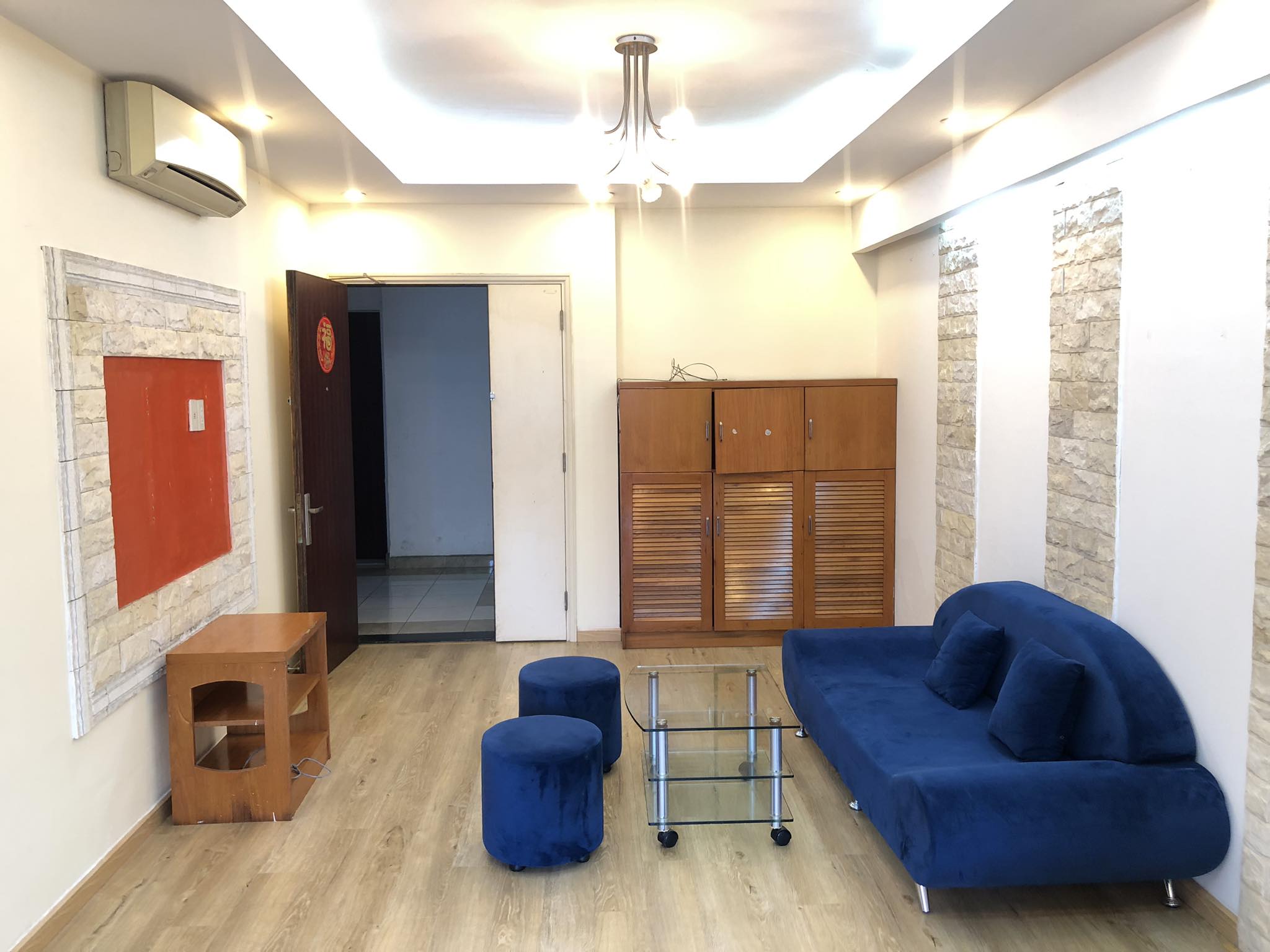 Cần Cho Thuê Căn hộ Central Garden Quận 1, Dt : 78 m2, 2PN, 2WC, Giá : 12 tr/th